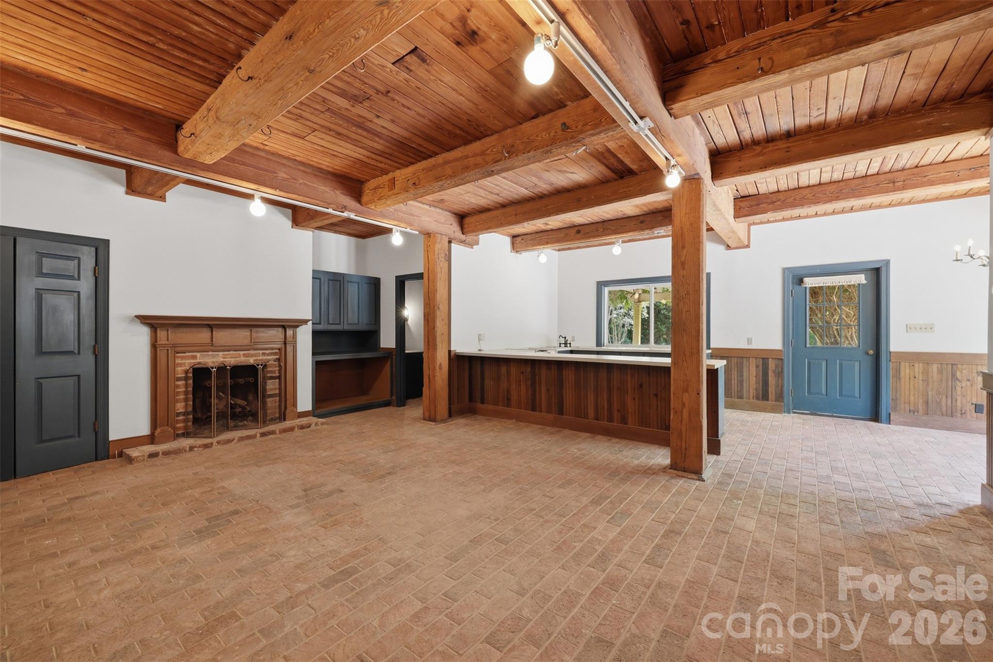 298 Shadowbrooke Lane — Mooresville