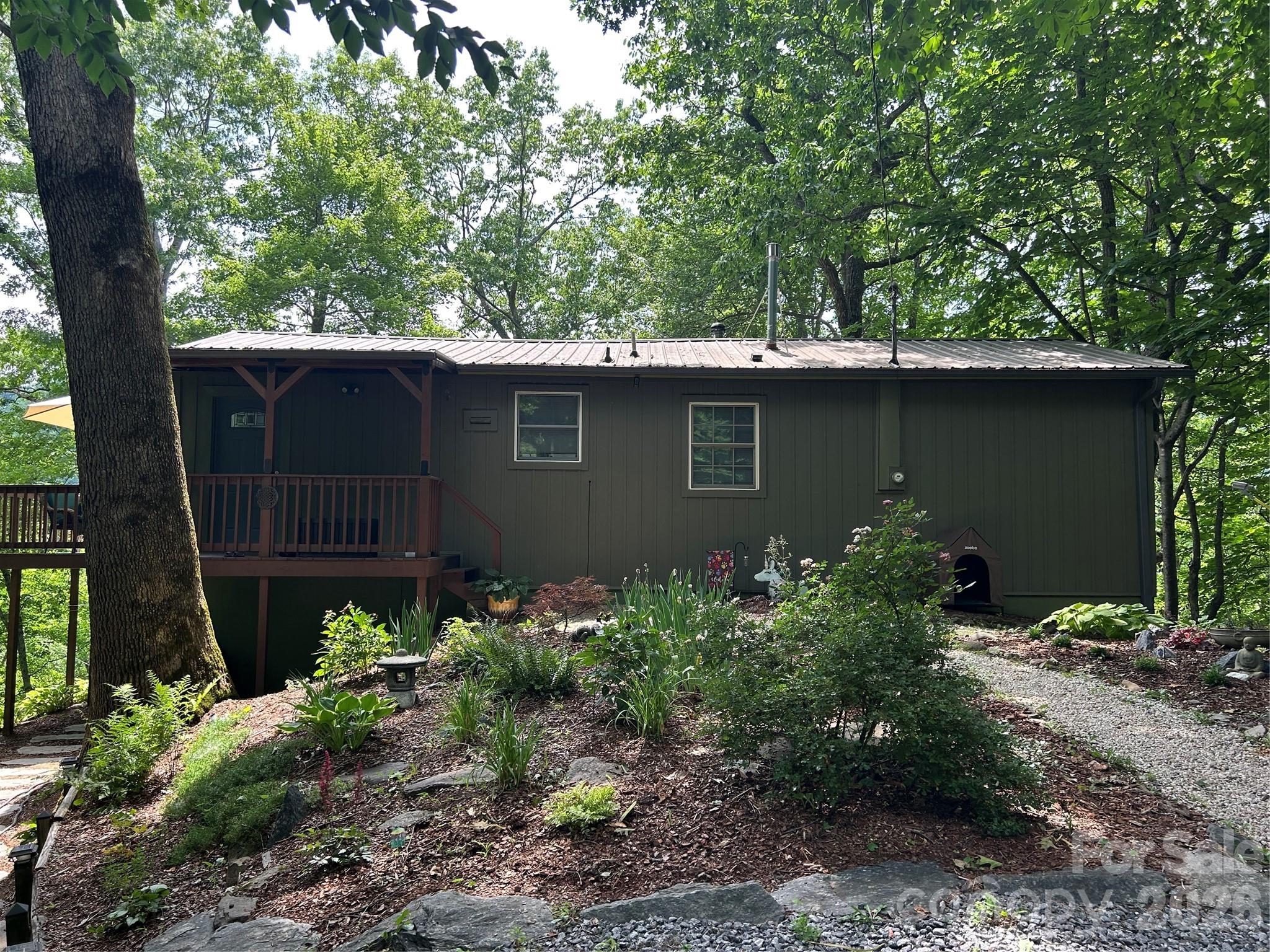 20 Kimberly Road — Black Mountain