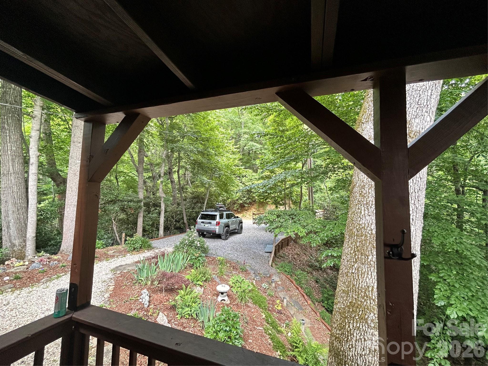 20 Kimberly Road — Black Mountain