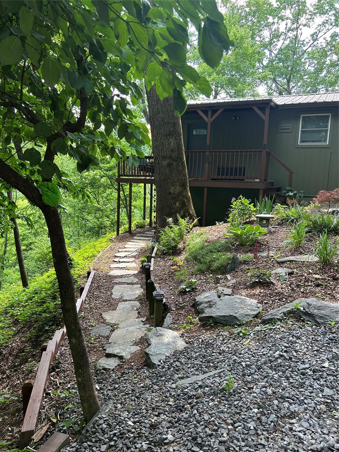 20 Kimberly Road — Black Mountain