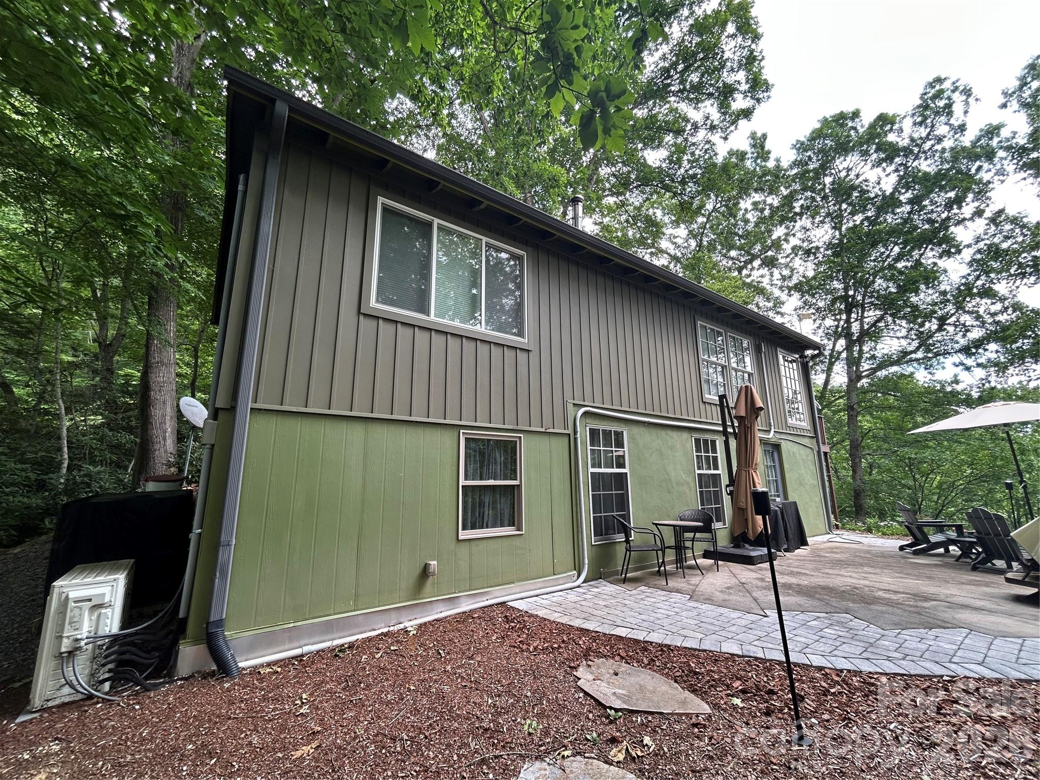 20 Kimberly Road — Black Mountain