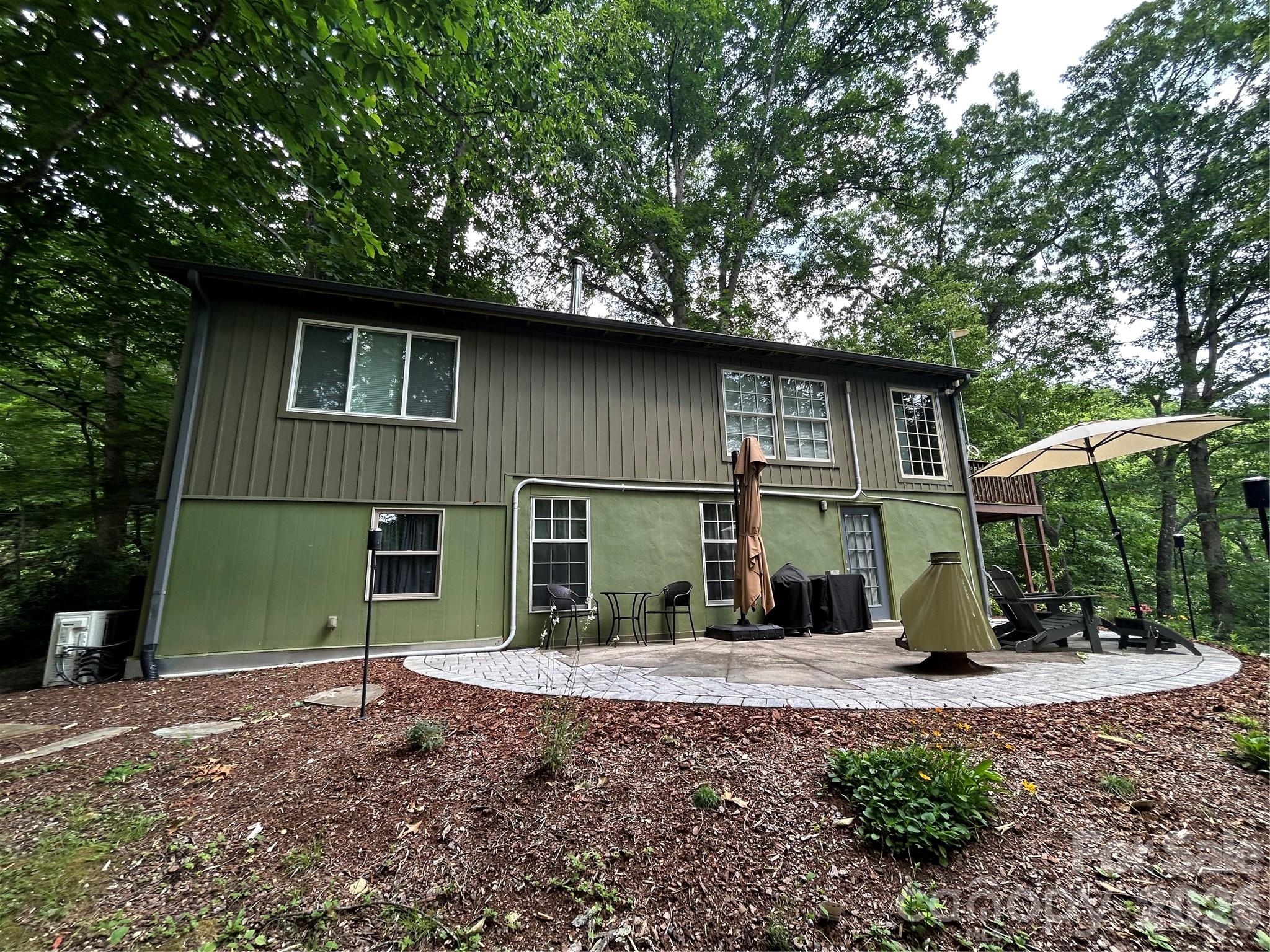 20 Kimberly Road — Black Mountain