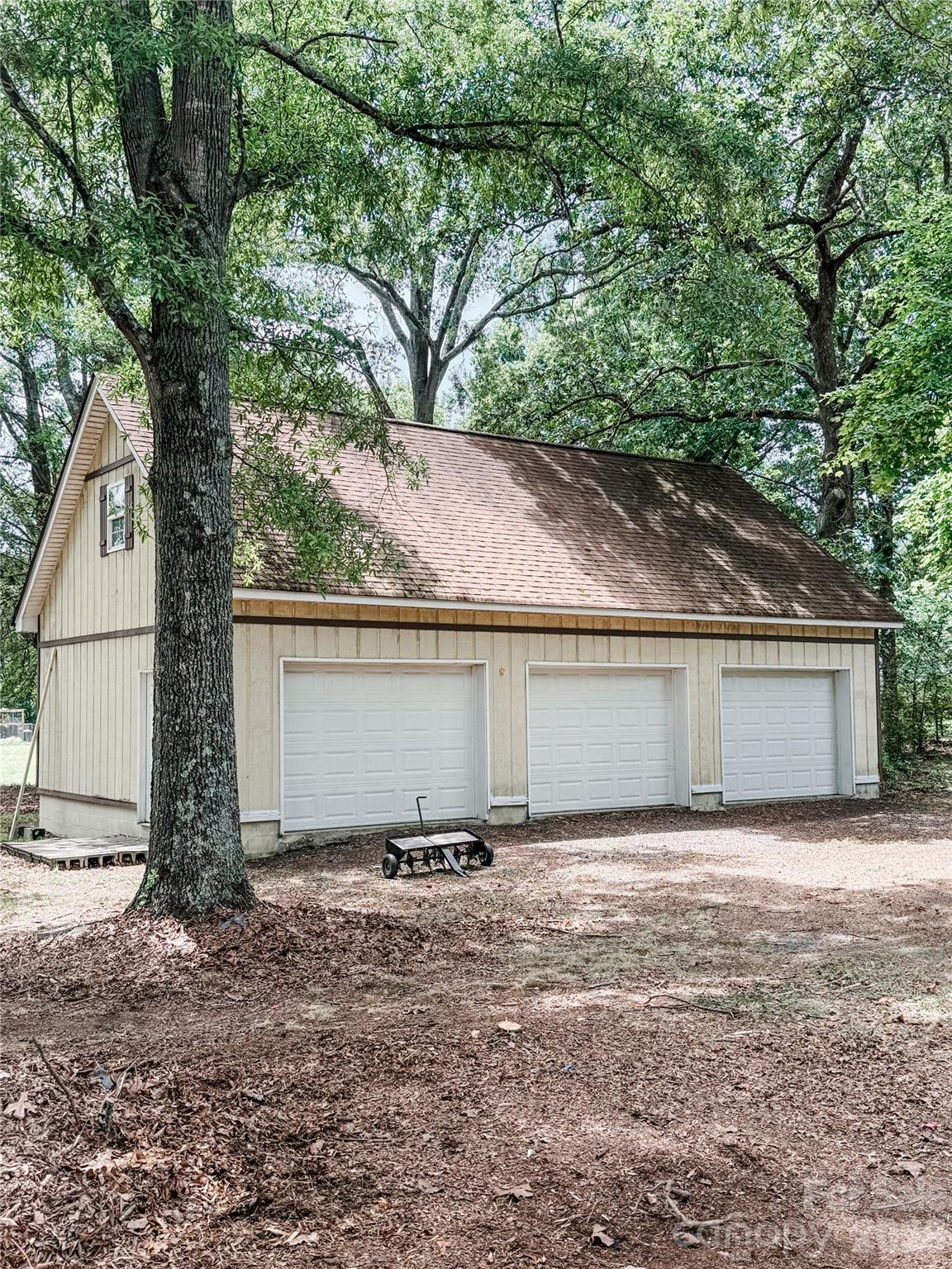 278 Bear Claw Road — Oakboro