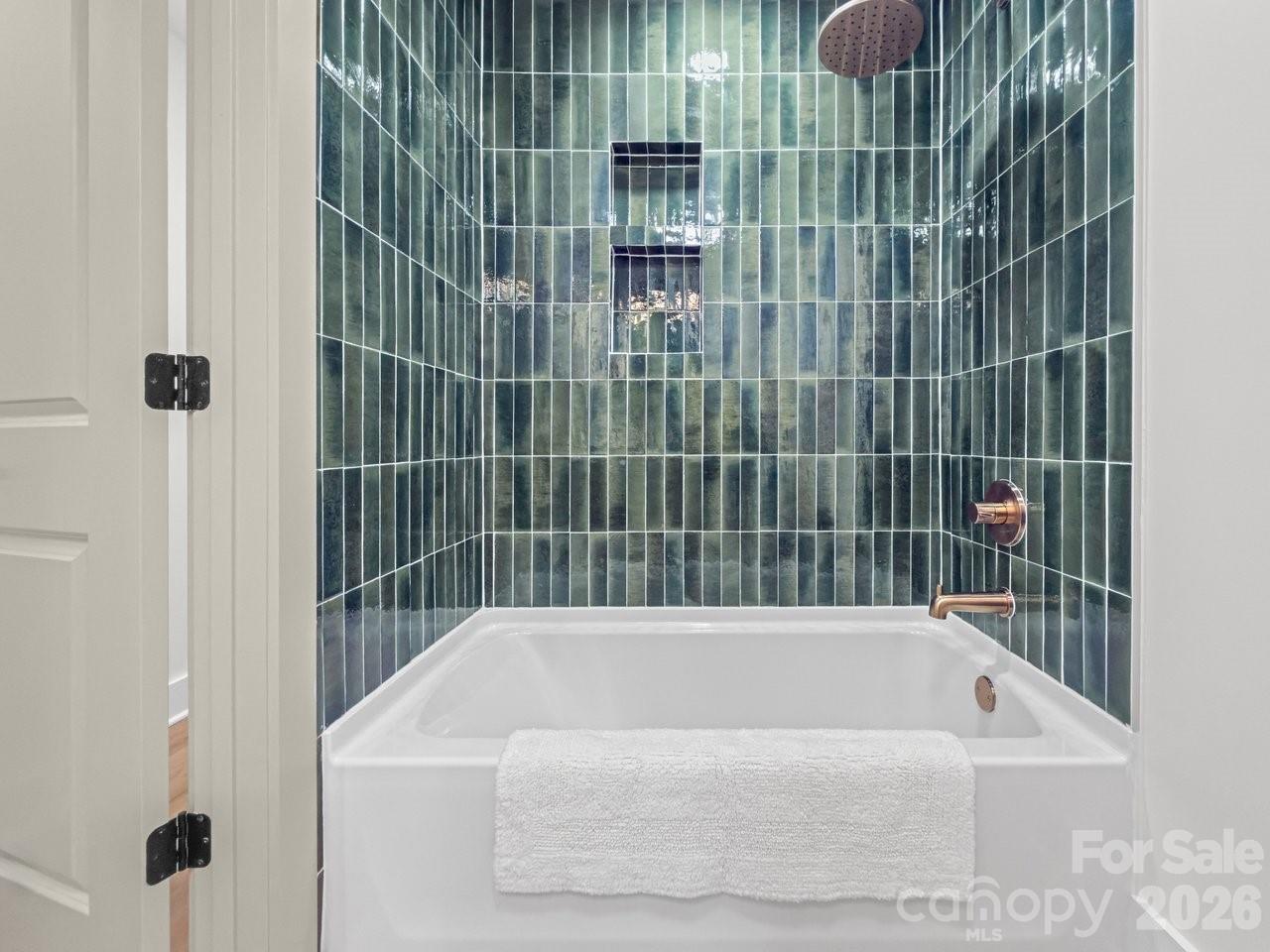 409 Scaleybark Road — Charlotte