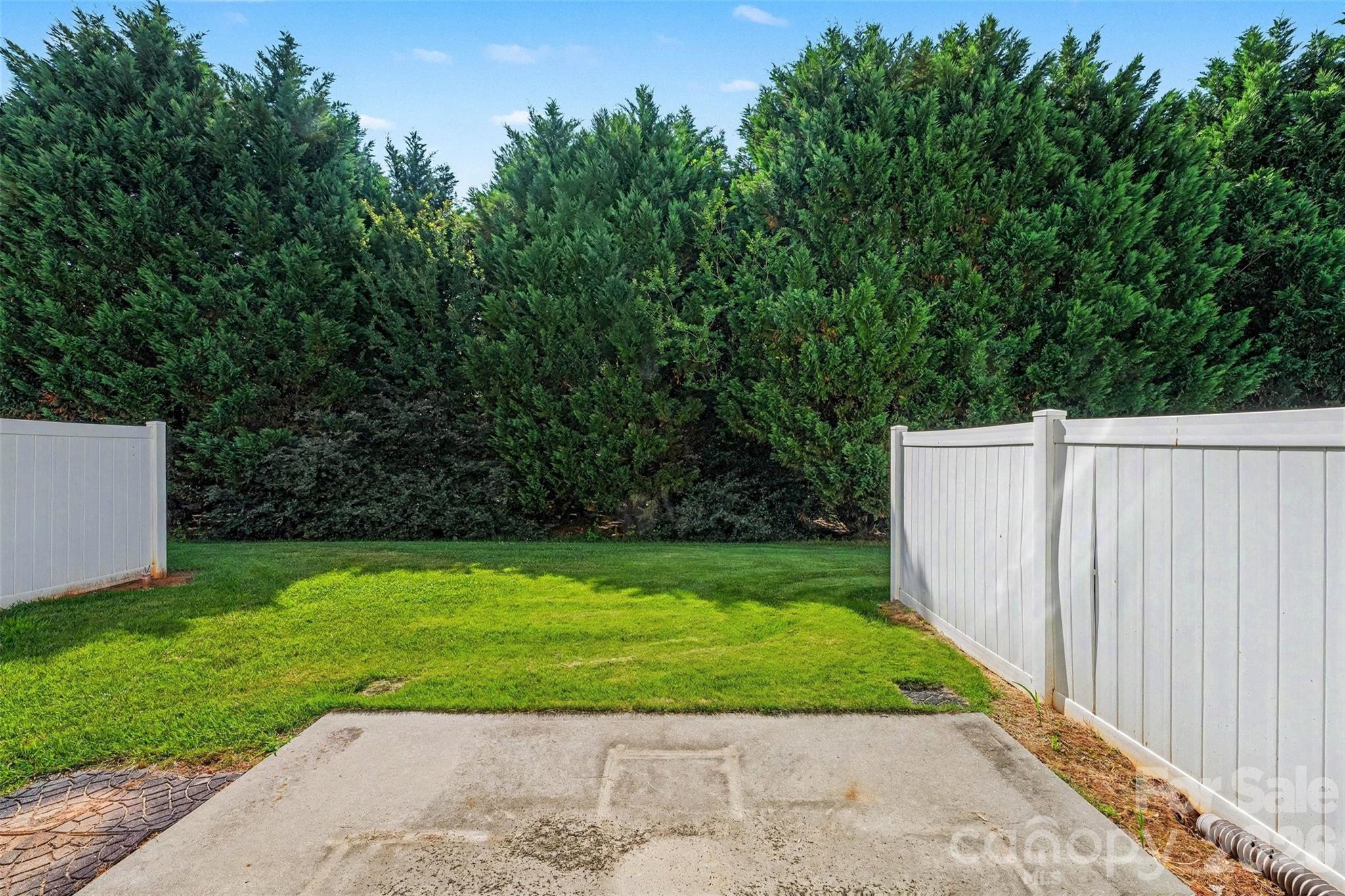 107 S Arcadian Way — Mooresville