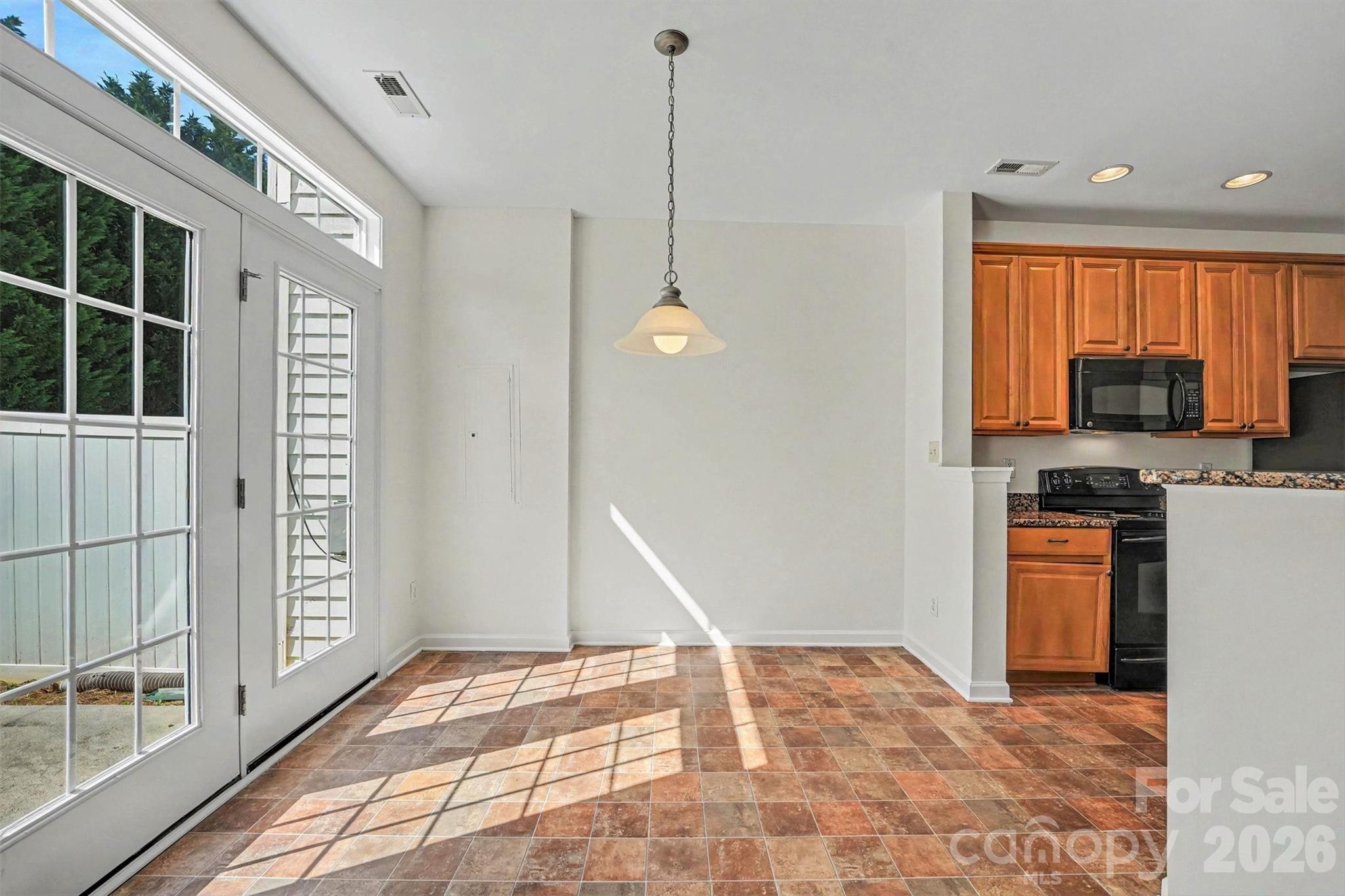 107 S Arcadian Way — Mooresville