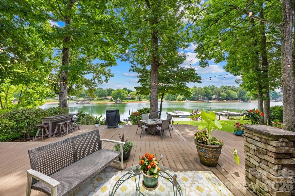 165 Woodstream Circle — Mooresville