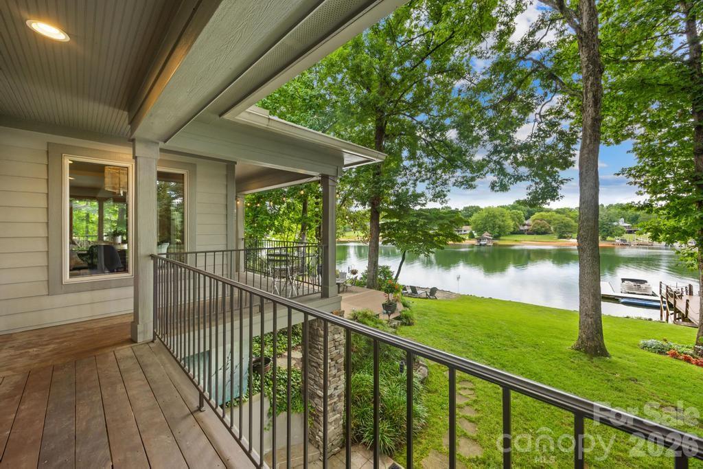165 Woodstream Circle — Mooresville