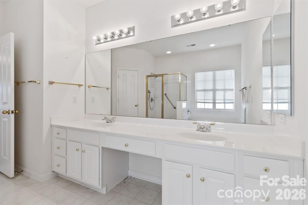 2017 Legend Creek Lane — Charlotte