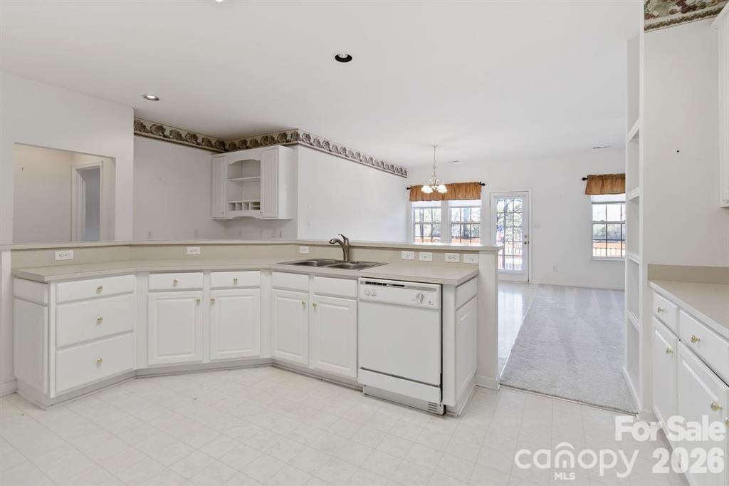 2017 Legend Creek Lane — Charlotte