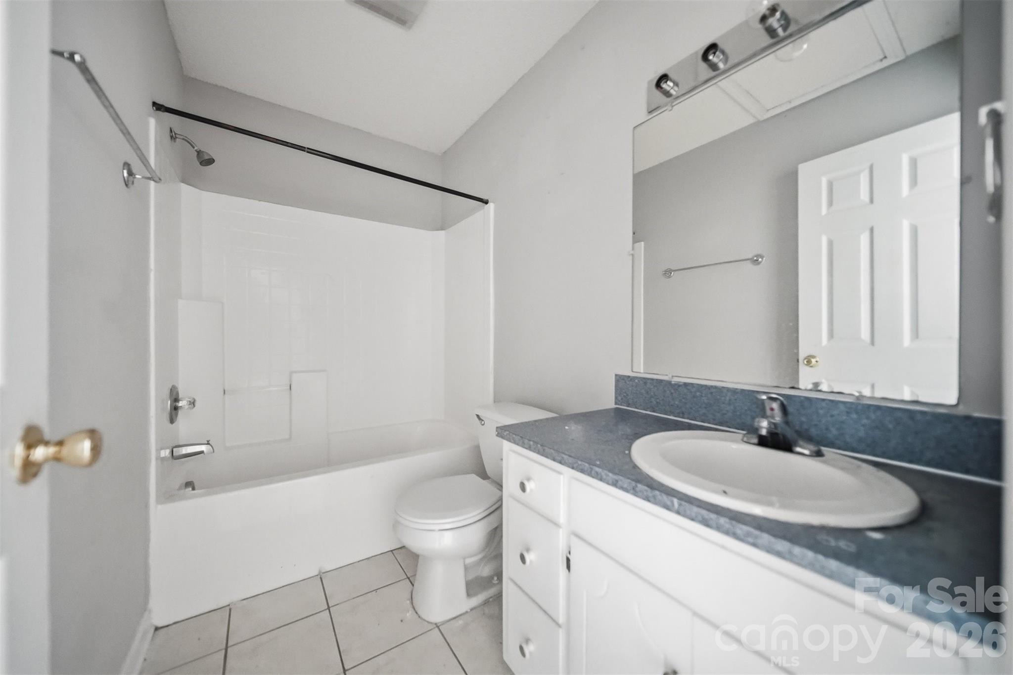 800 Horseshoe Lake Road — Lincolnton