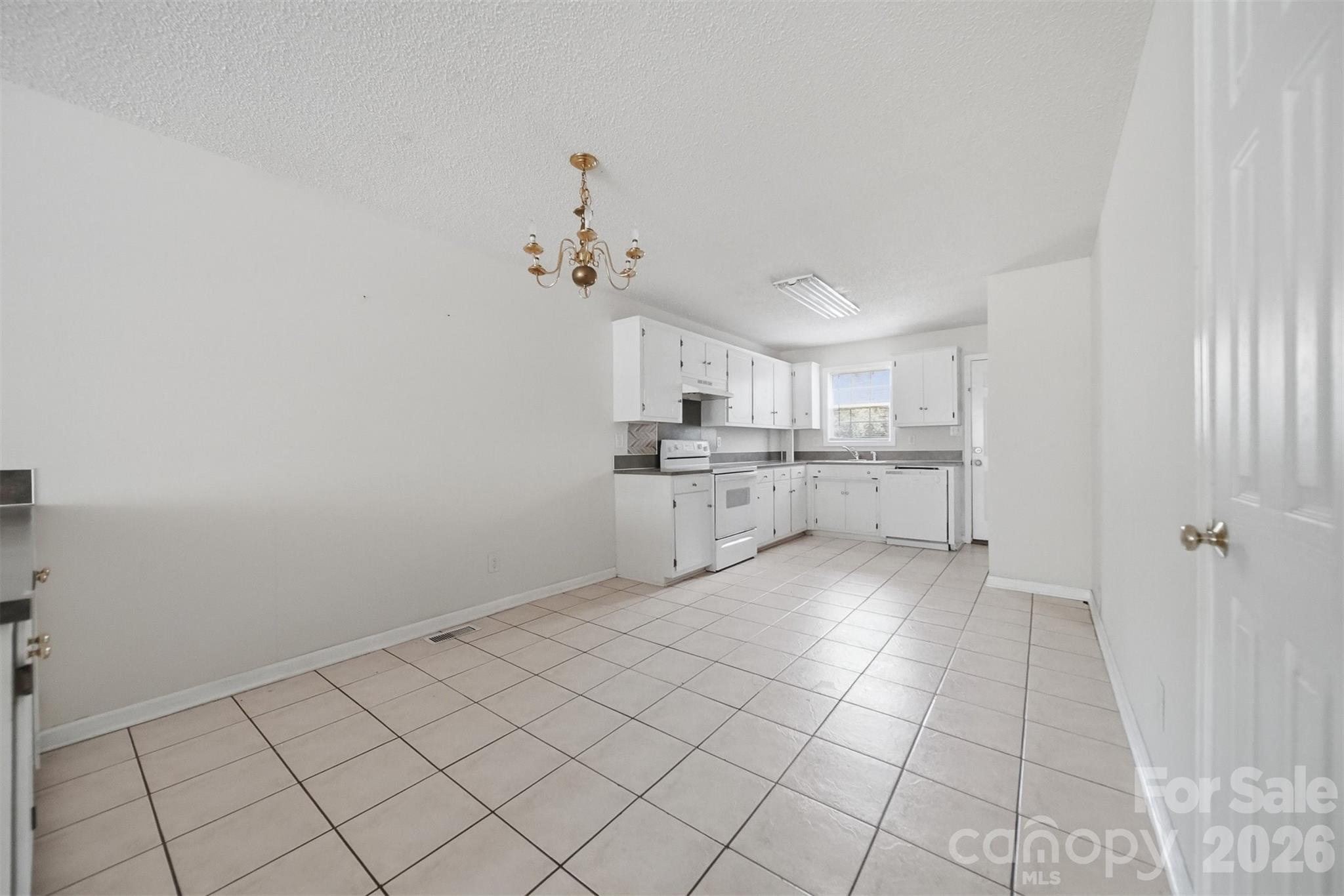 800 Horseshoe Lake Road — Lincolnton