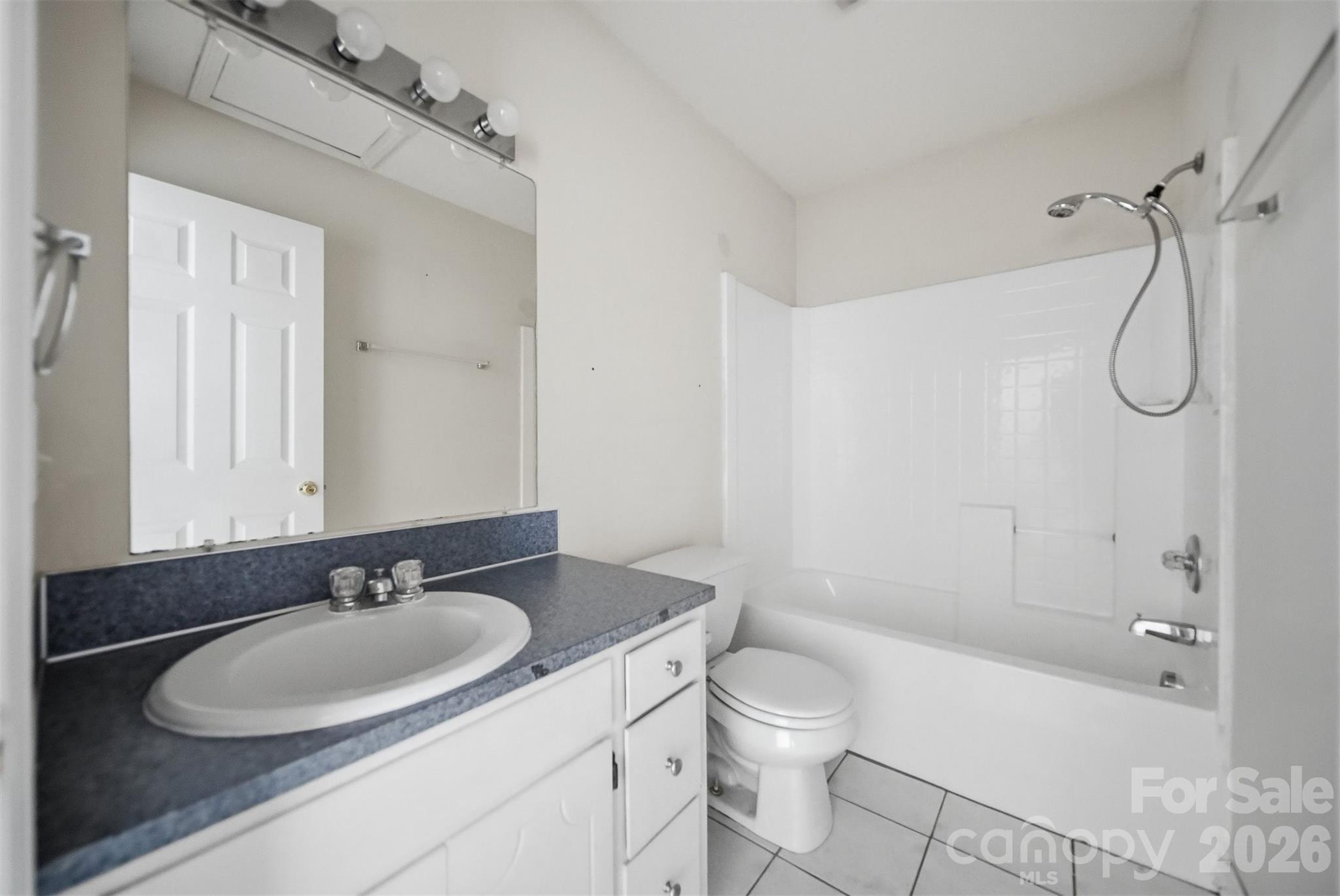 800 Horseshoe Lake Road — Lincolnton