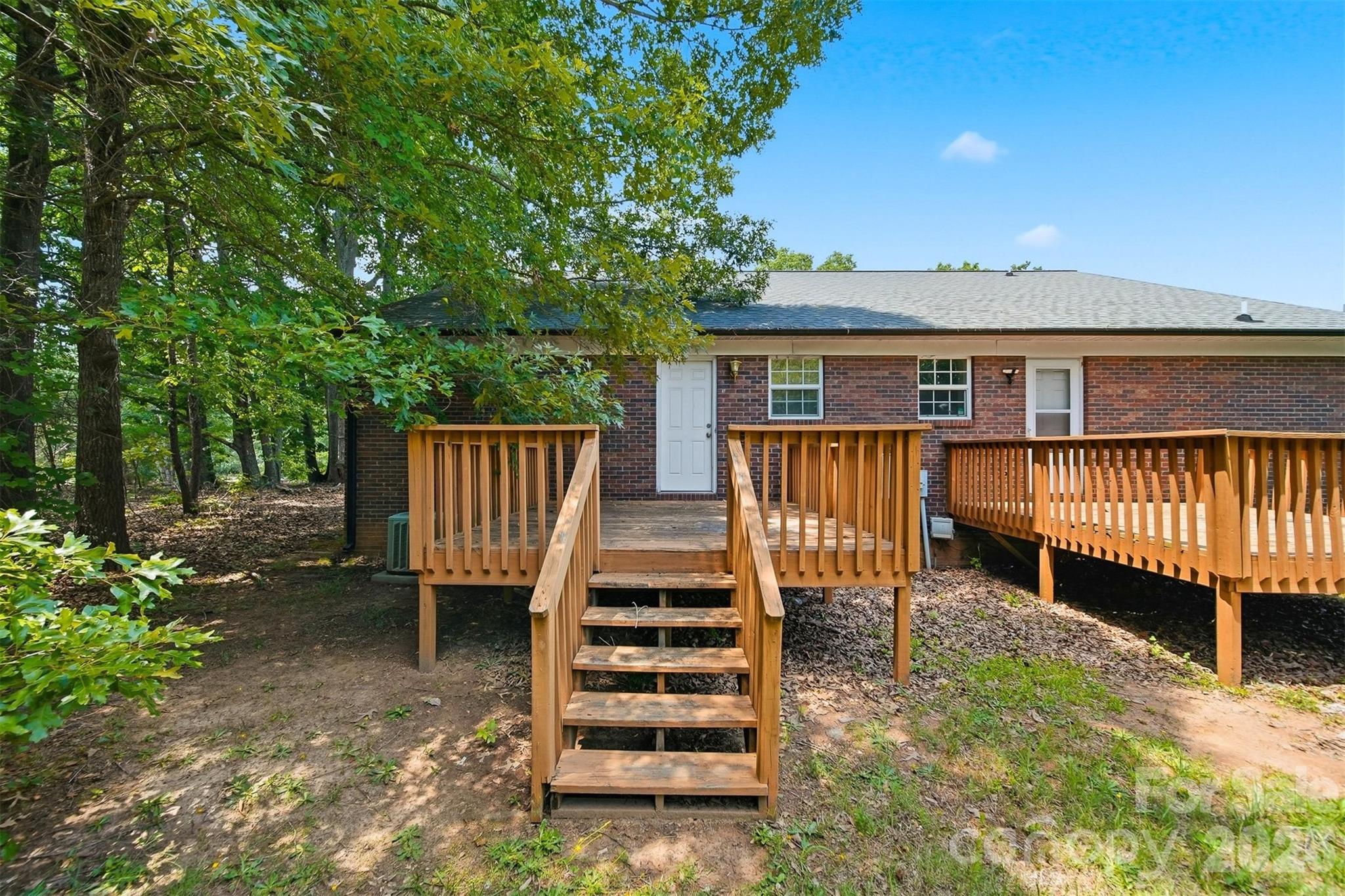 800 Horseshoe Lake Road — Lincolnton