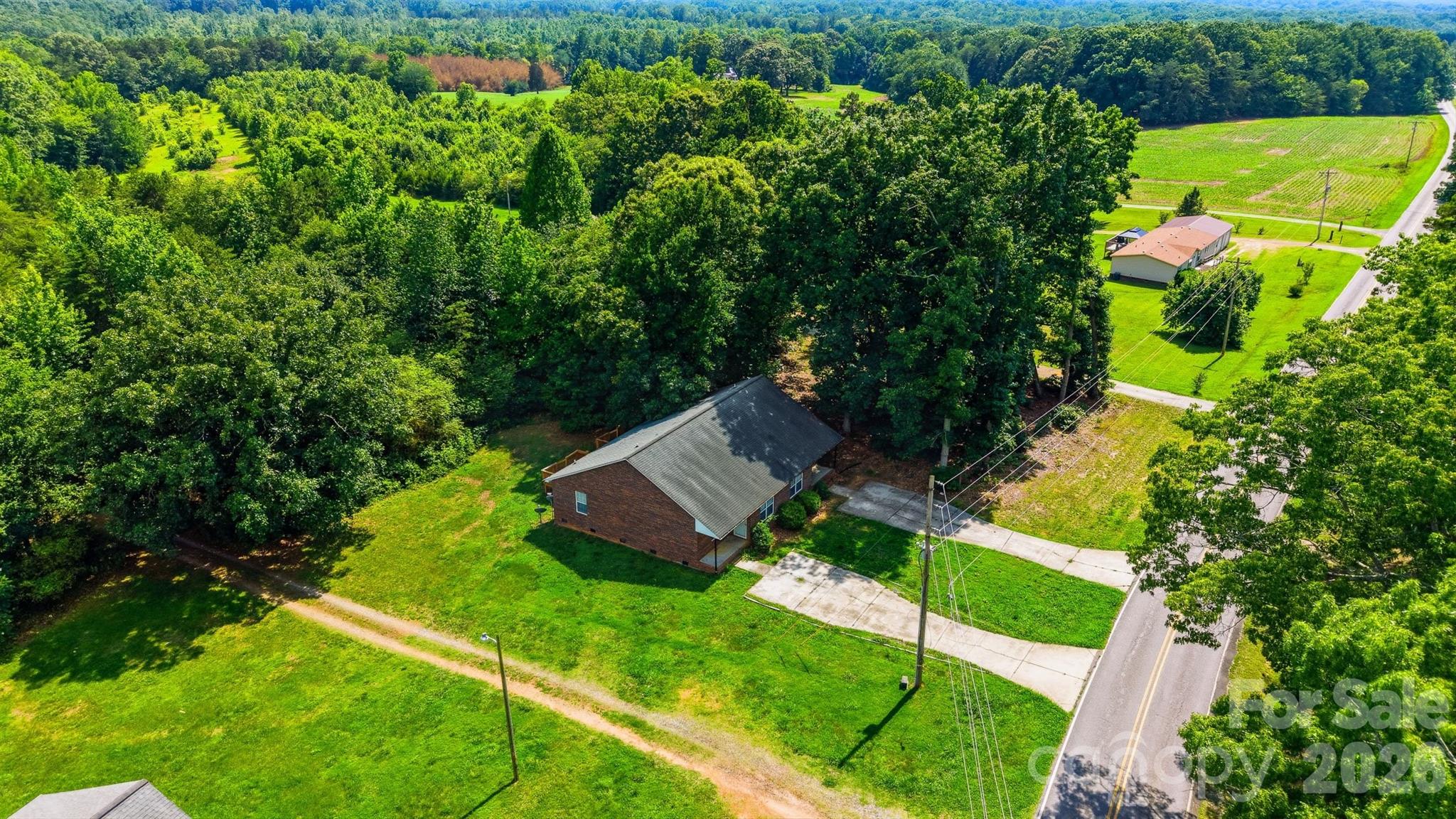 800 Horseshoe Lake Road — Lincolnton