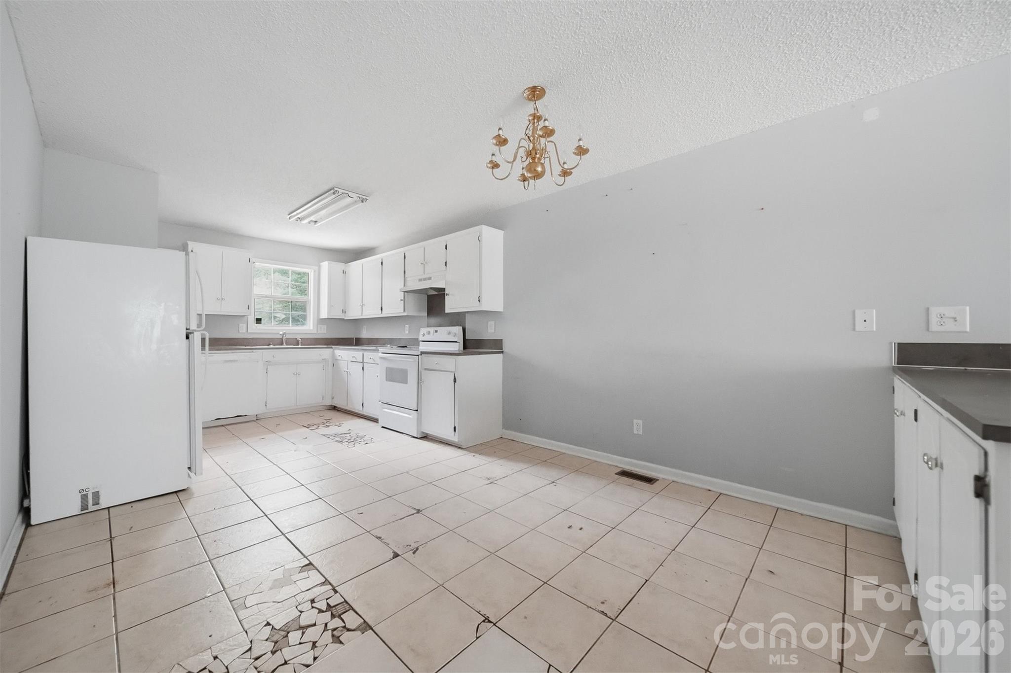 800 Horseshoe Lake Road — Lincolnton