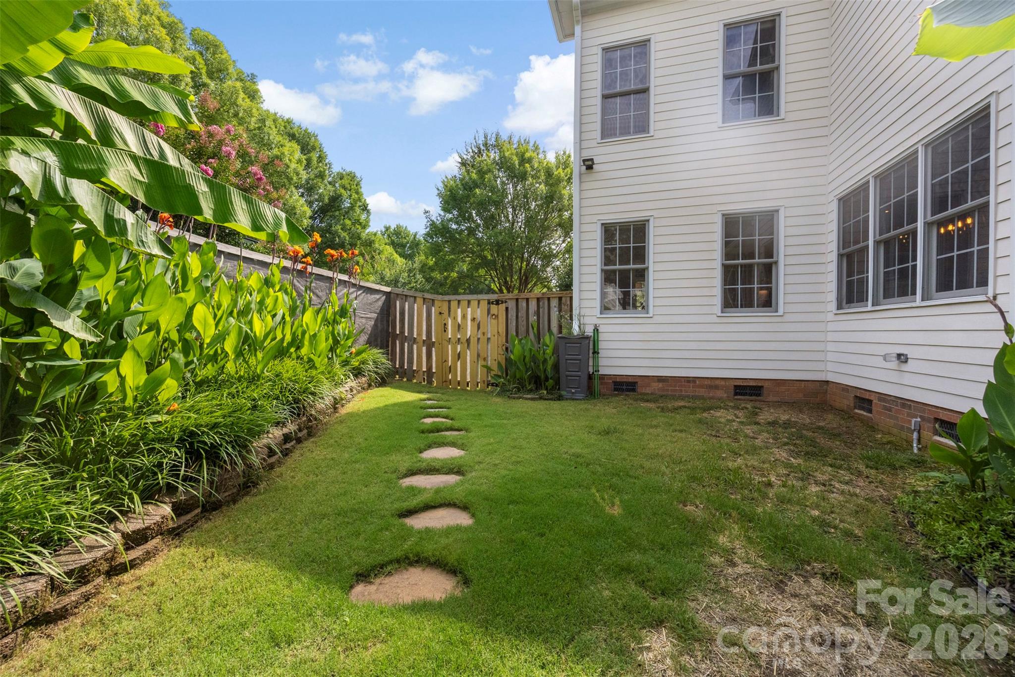 3085 River Bend Drive — Tega Cay