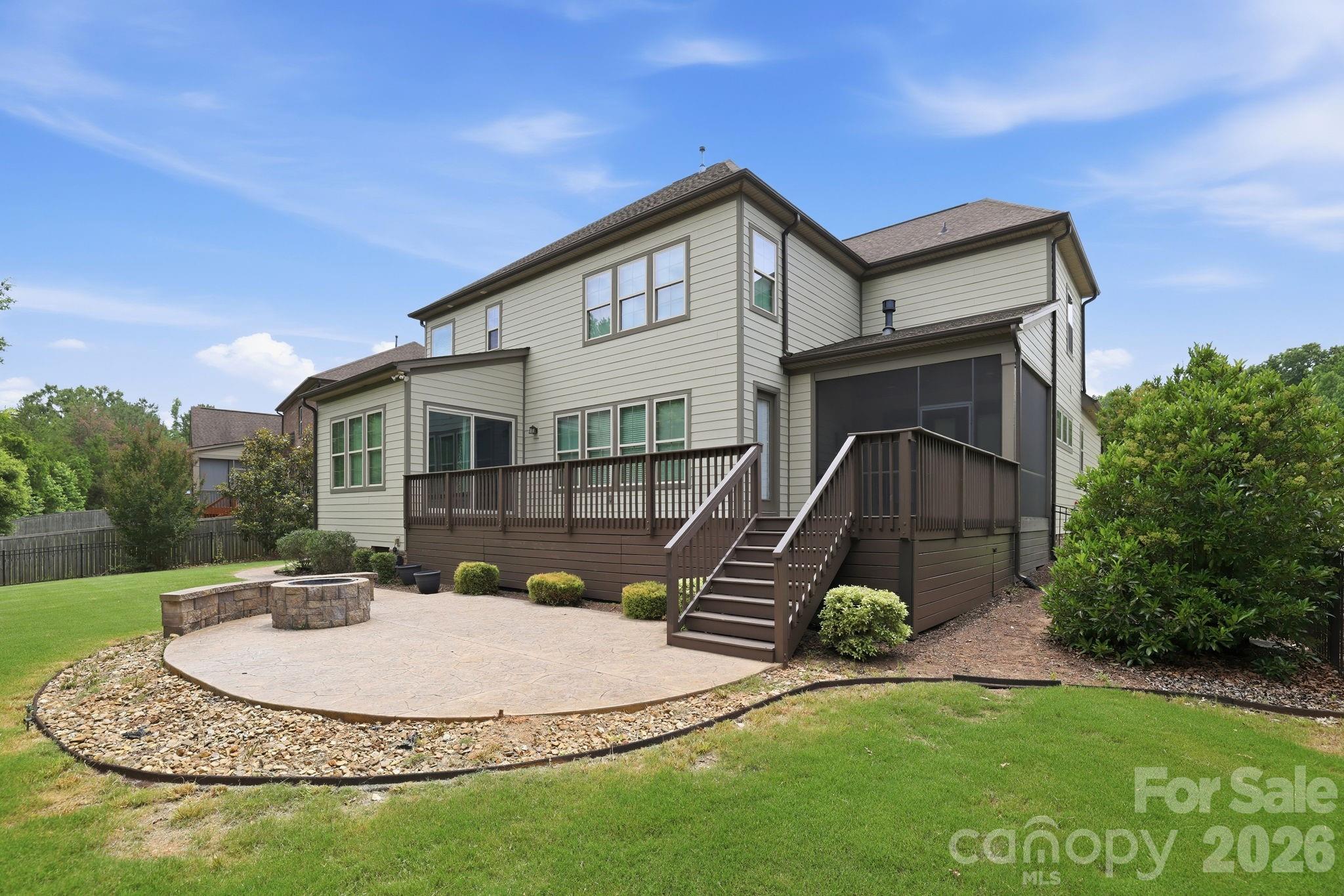 2411 Madeira Circle — Waxhaw