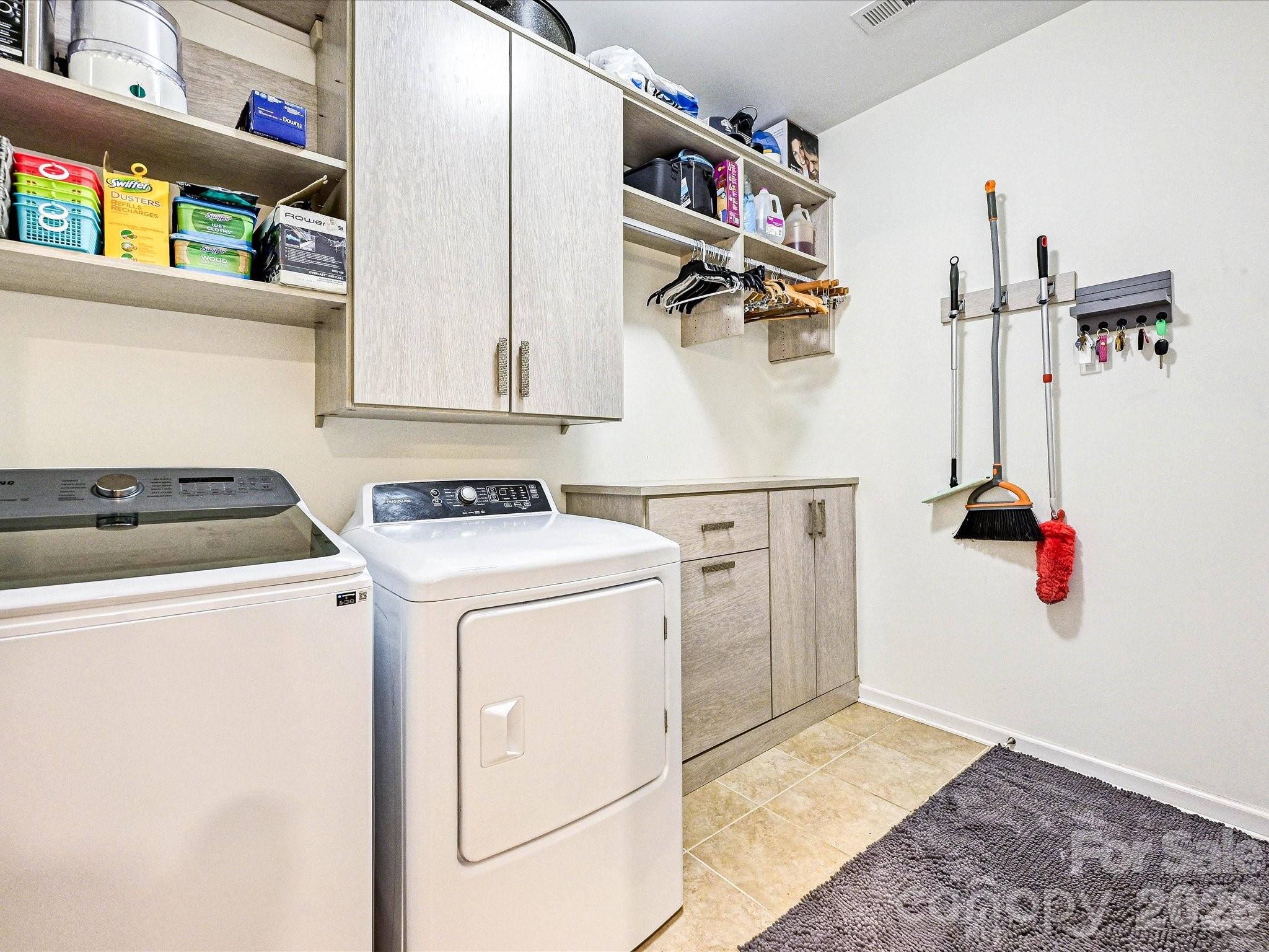 1726 Tailed Hawk Way — Fort Mill