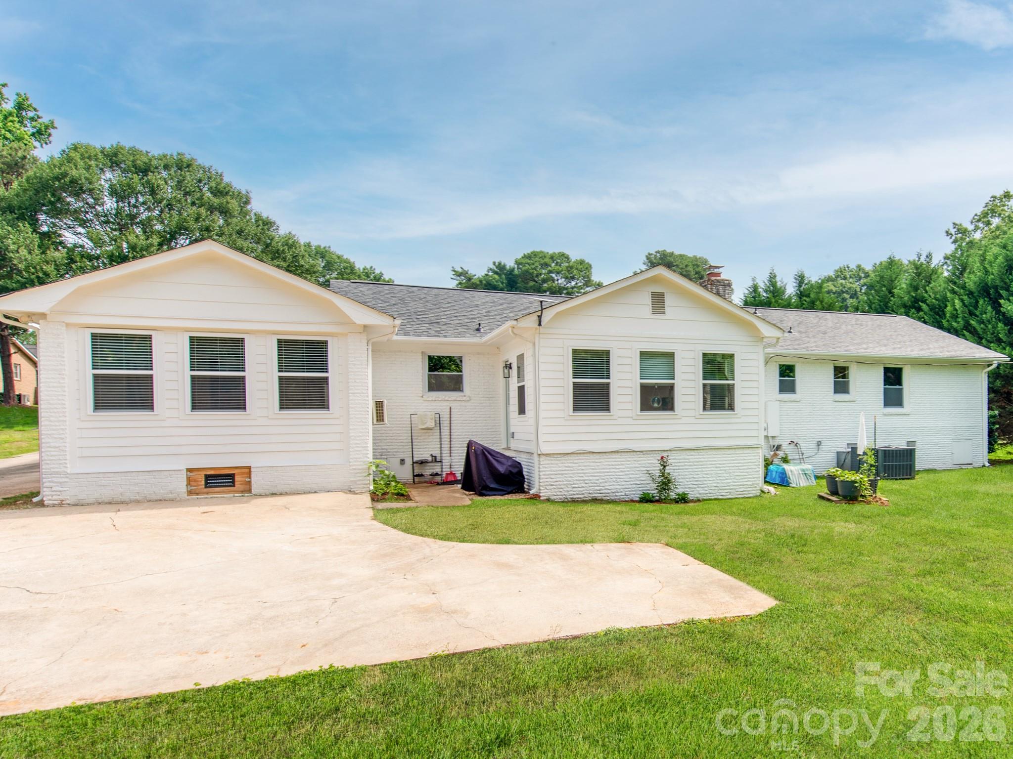 629 Belmorrow Drive — Charlotte