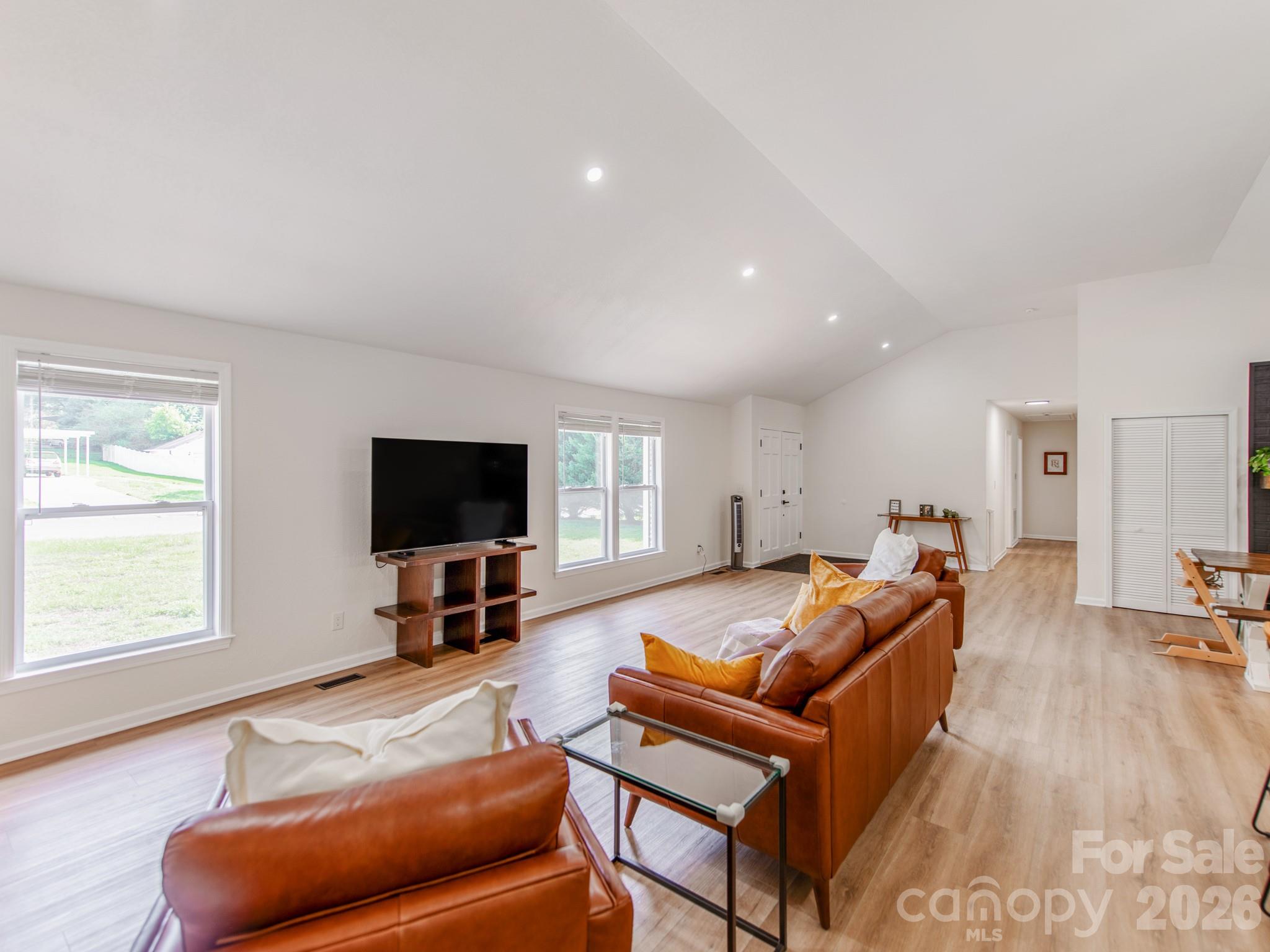 629 Belmorrow Drive — Charlotte