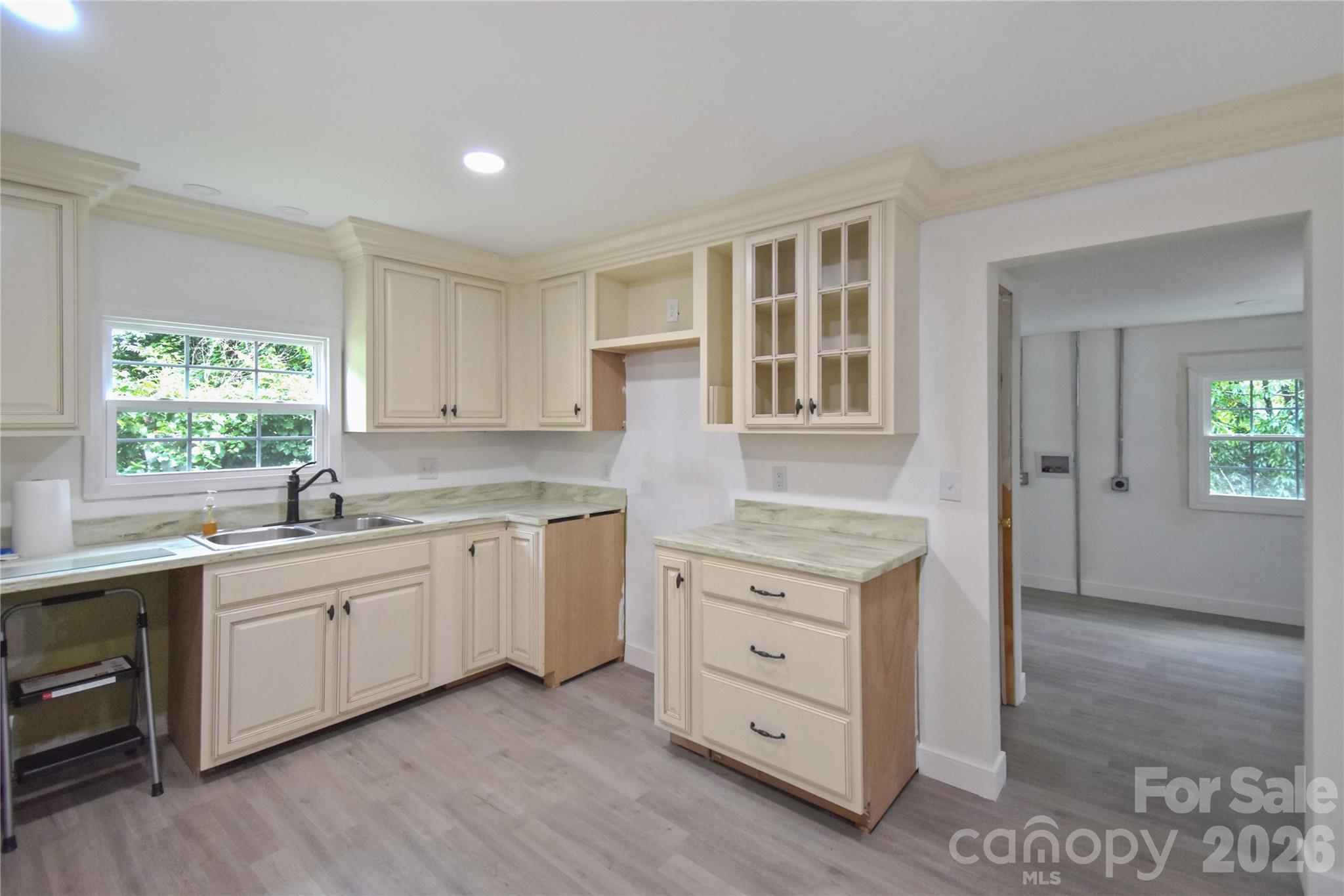 622 Green Street Loop — Marion