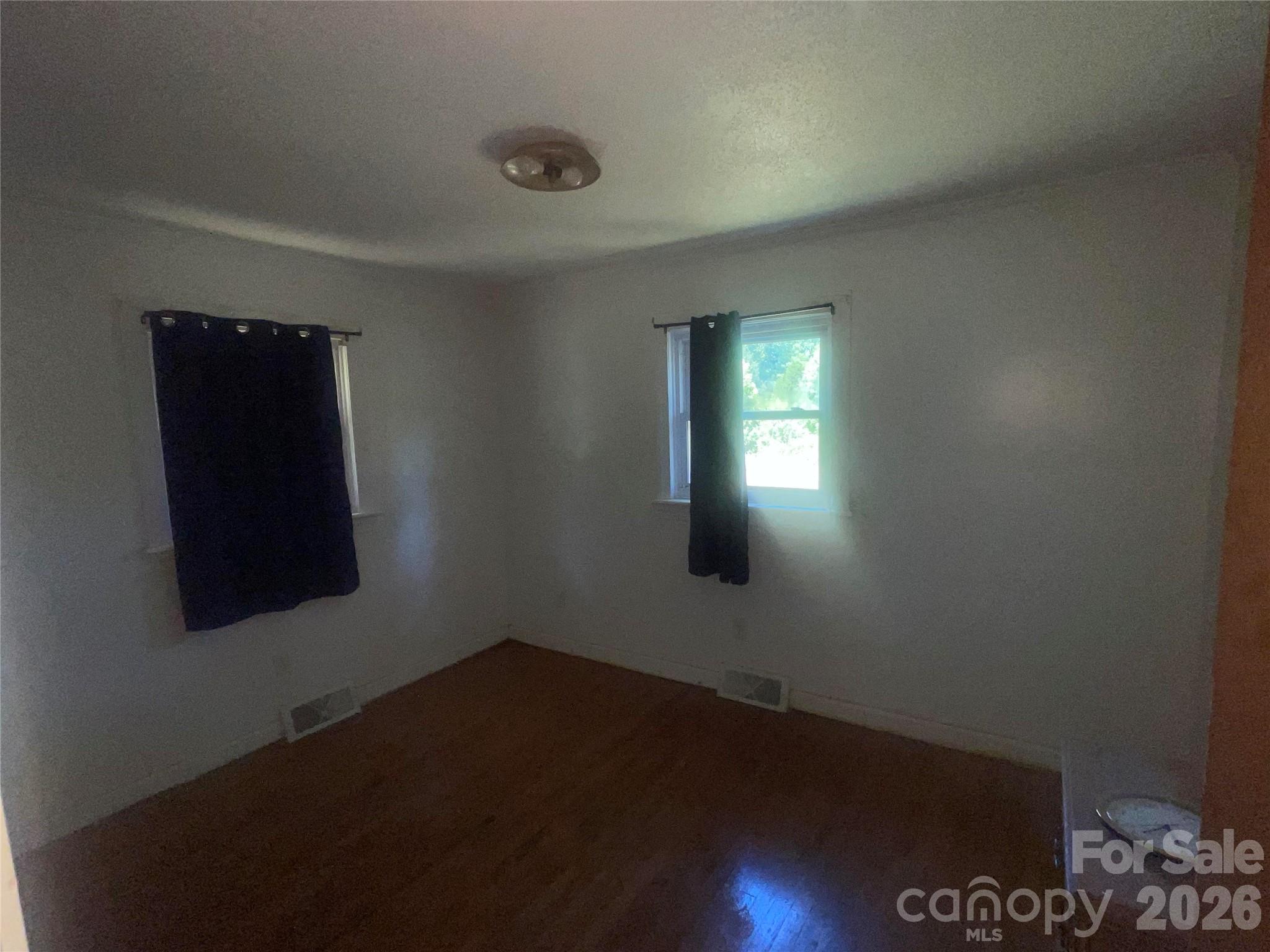 1143 Tyre Drive — Salisbury