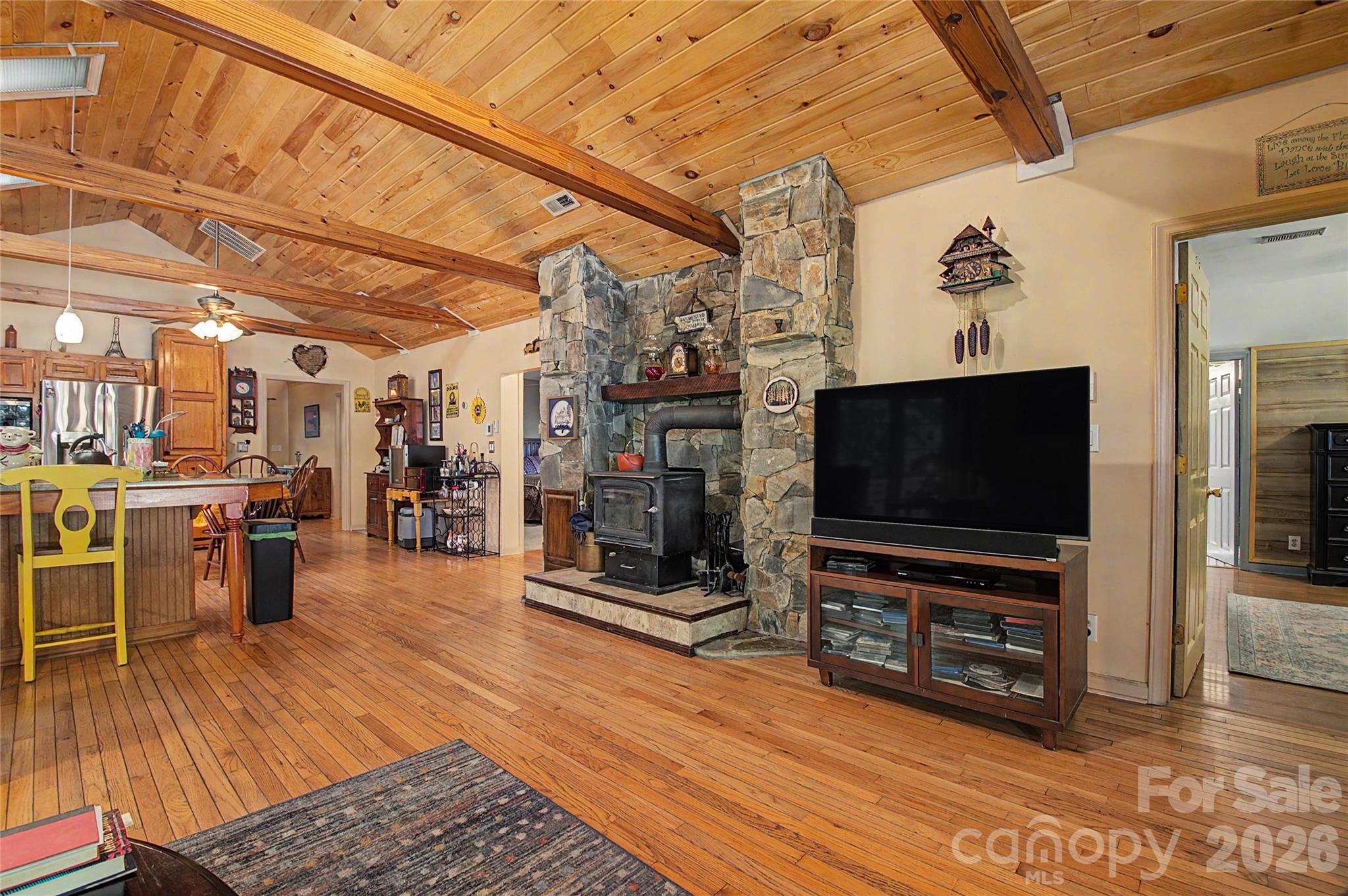 76 Winsome Trail — Hendersonville