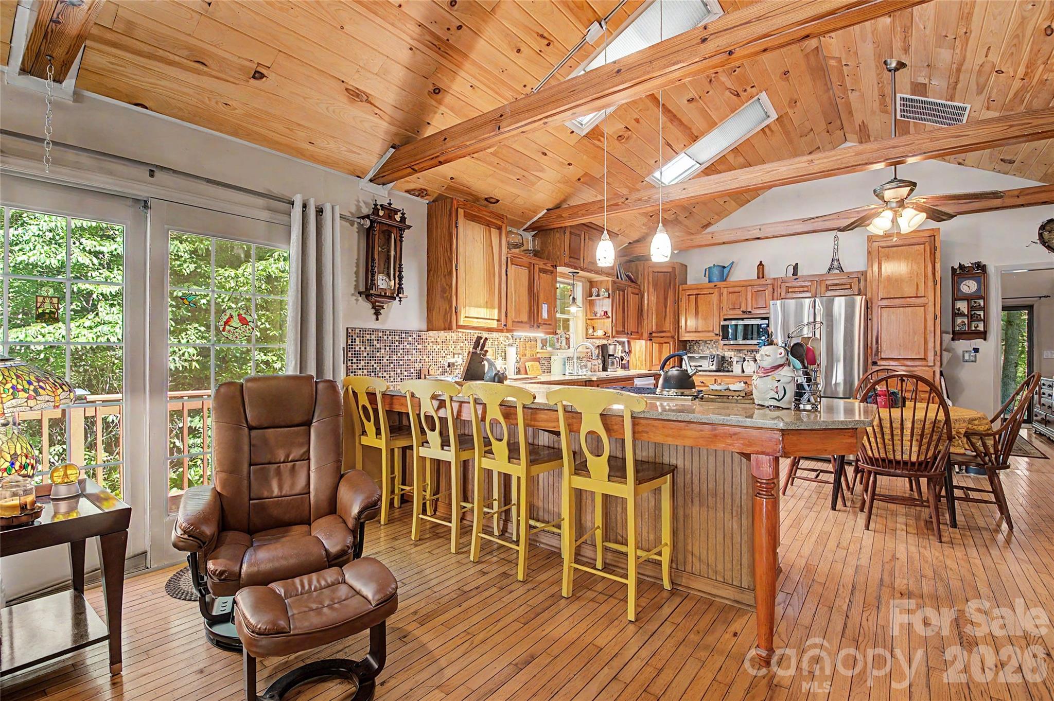 76 Winsome Trail — Hendersonville