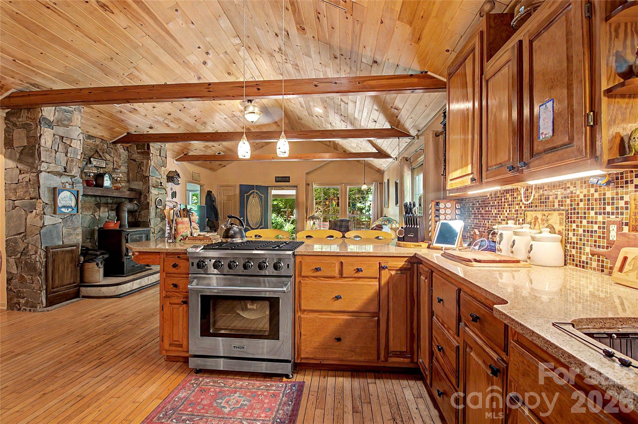 76 Winsome Trail — Hendersonville