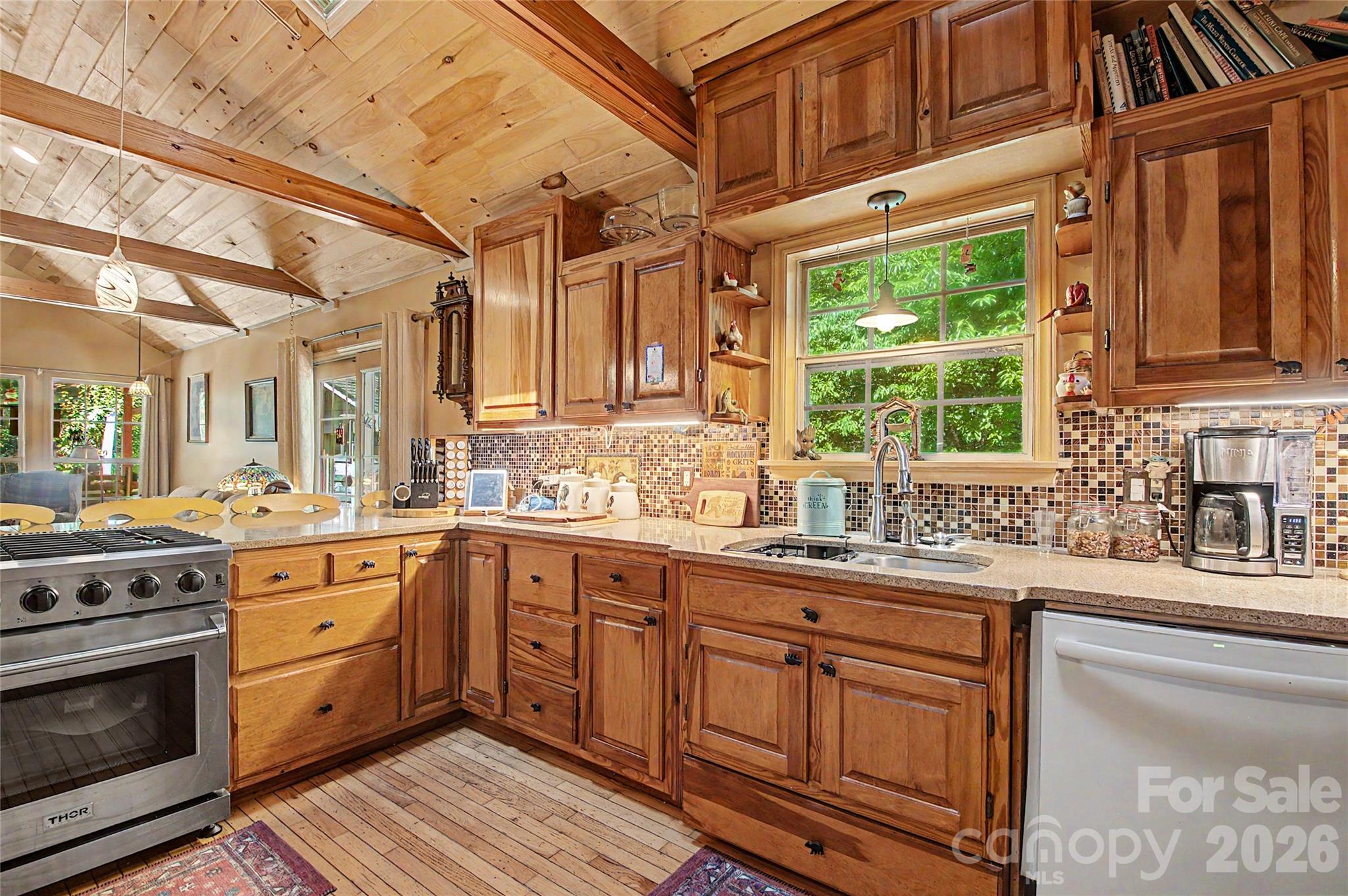 76 Winsome Trail — Hendersonville