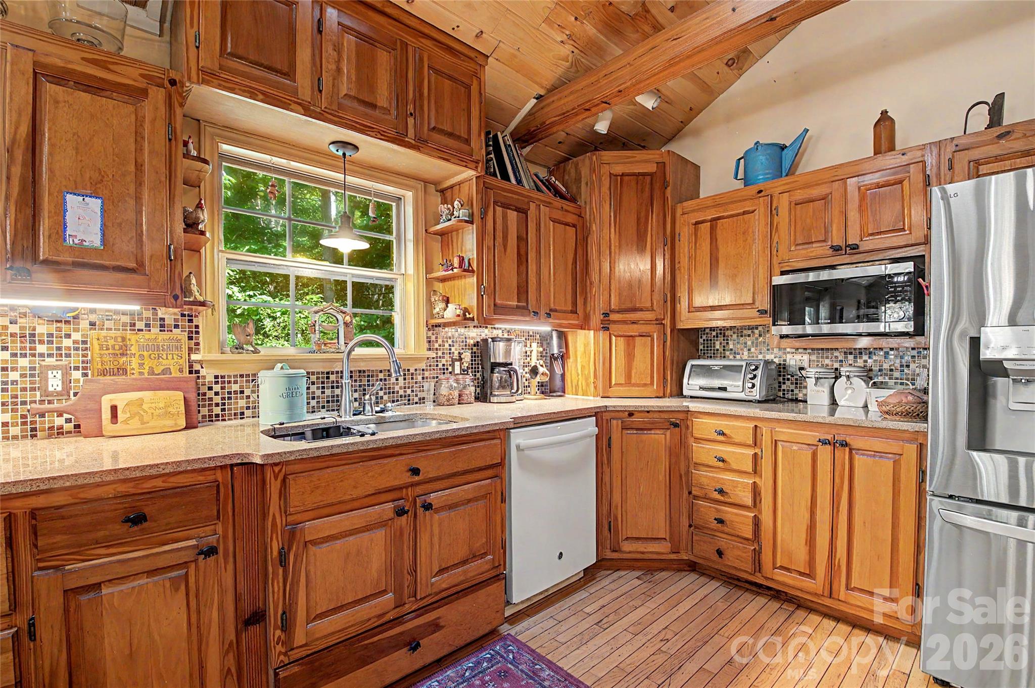 76 Winsome Trail — Hendersonville