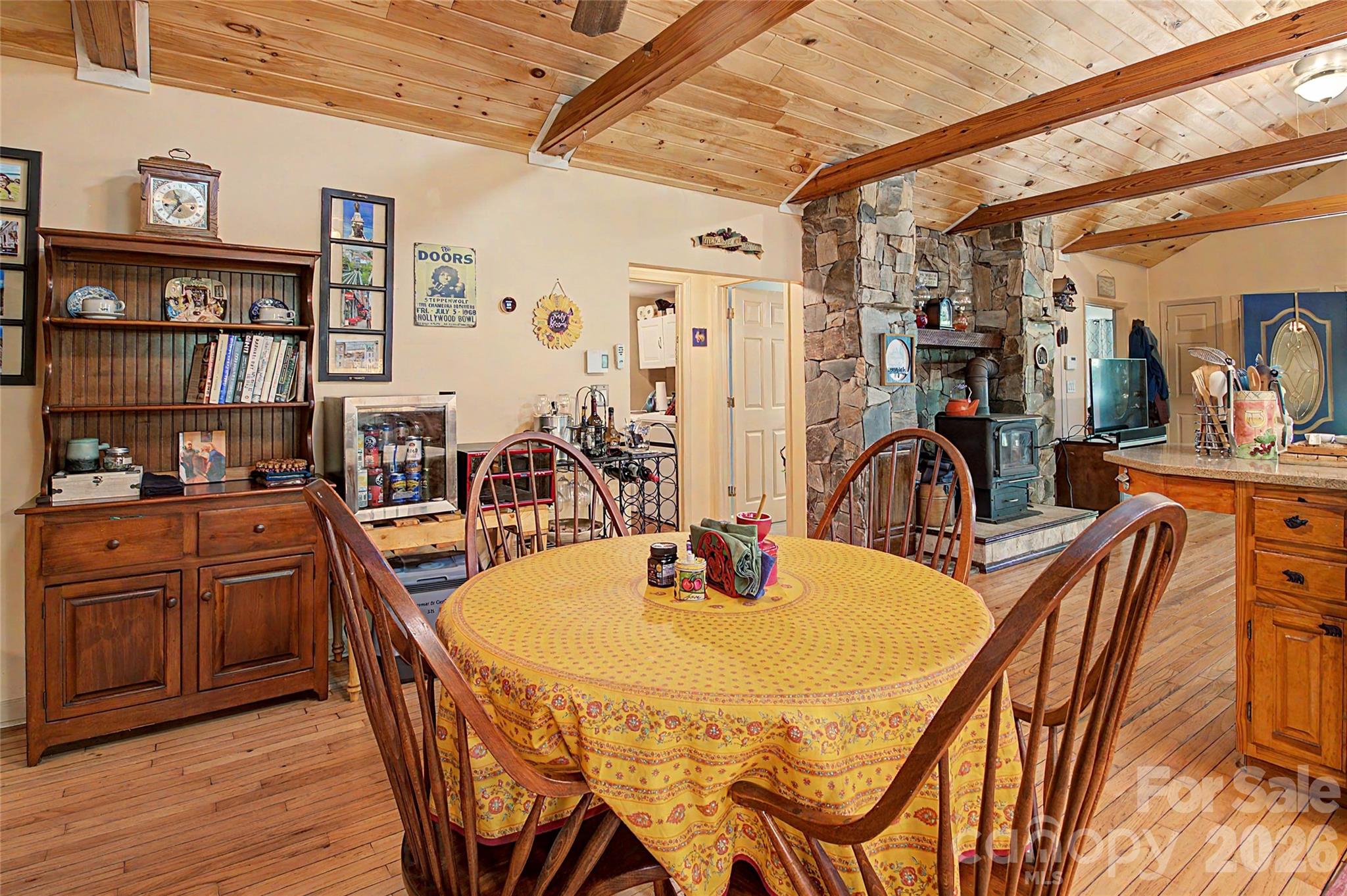 76 Winsome Trail — Hendersonville