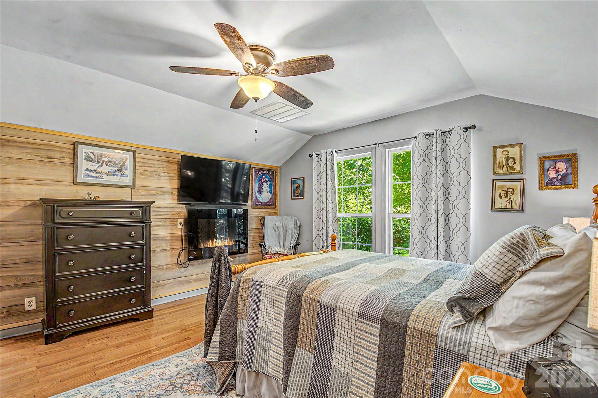76 Winsome Trail — Hendersonville