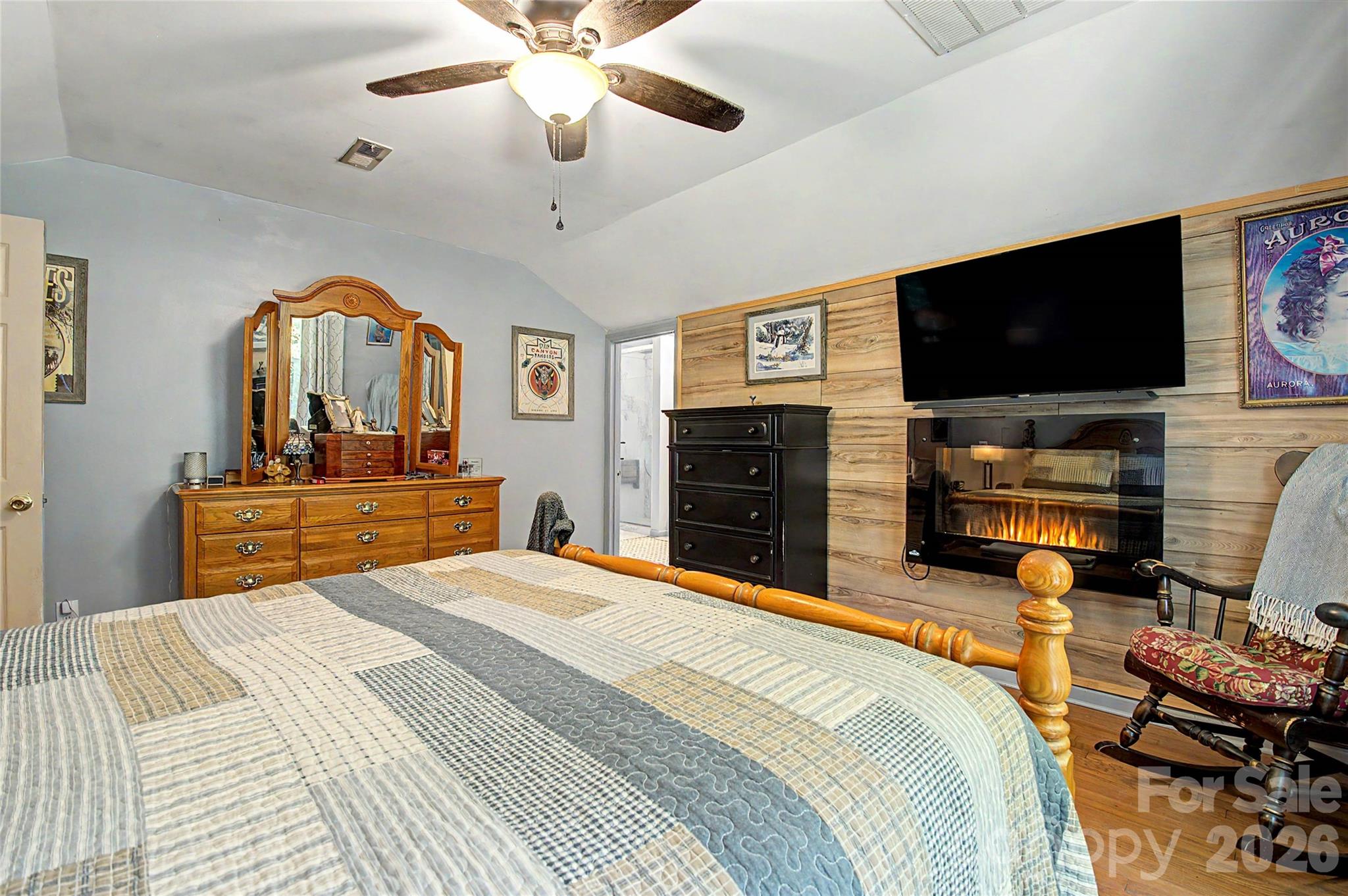 76 Winsome Trail — Hendersonville