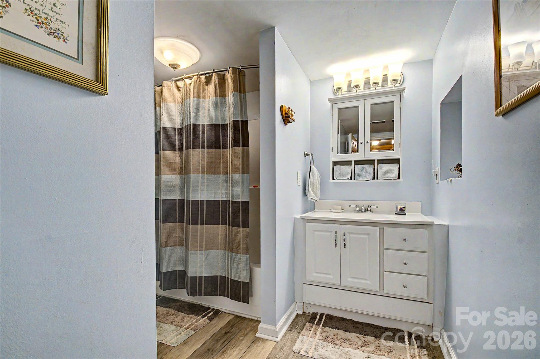 76 Winsome Trail — Hendersonville
