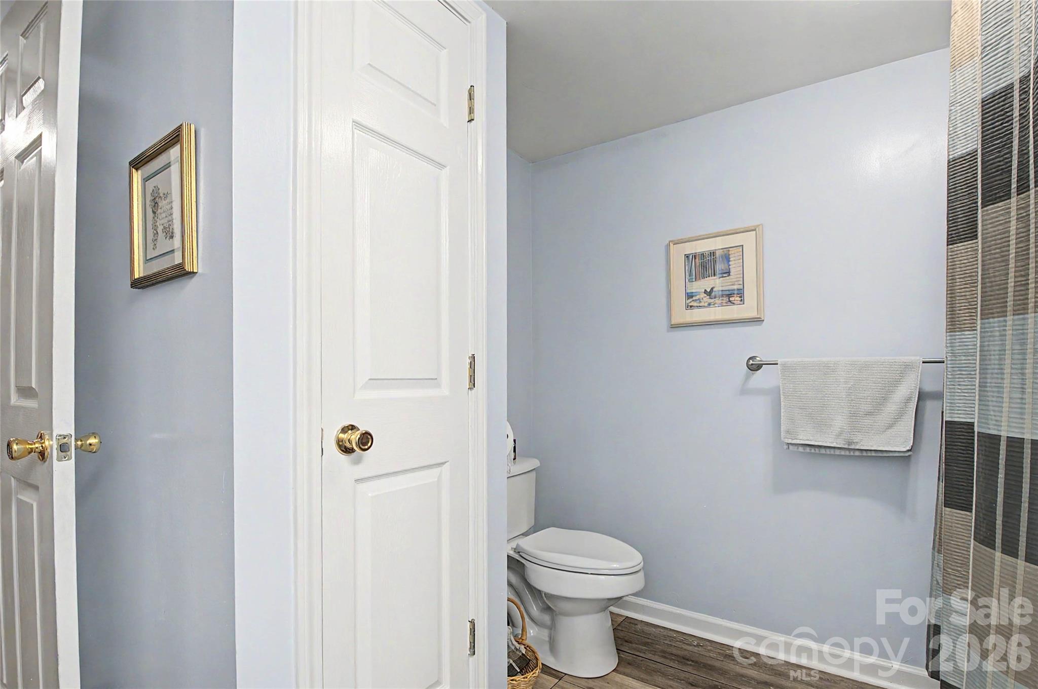 76 Winsome Trail — Hendersonville