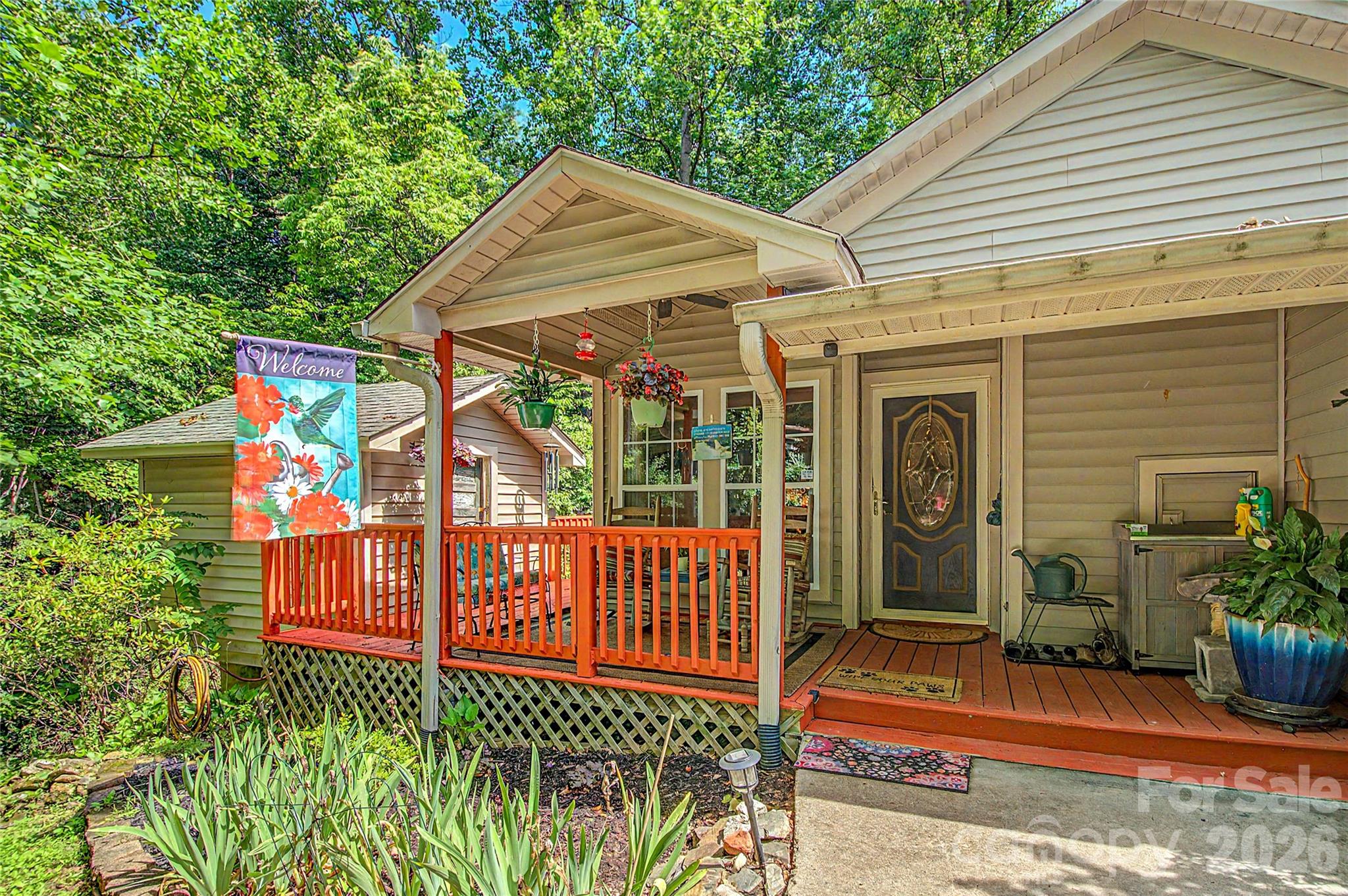 76 Winsome Trail — Hendersonville
