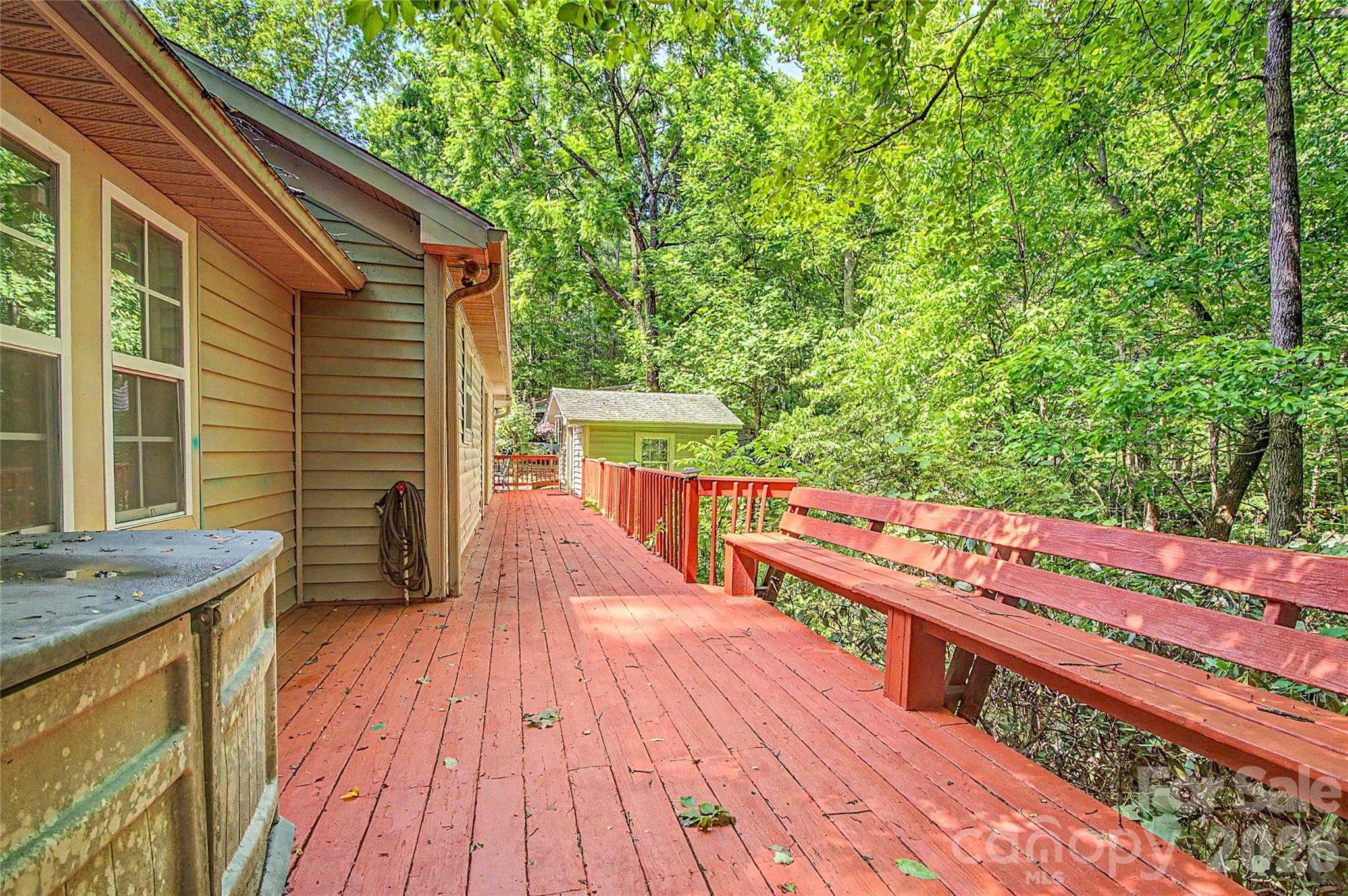 76 Winsome Trail — Hendersonville