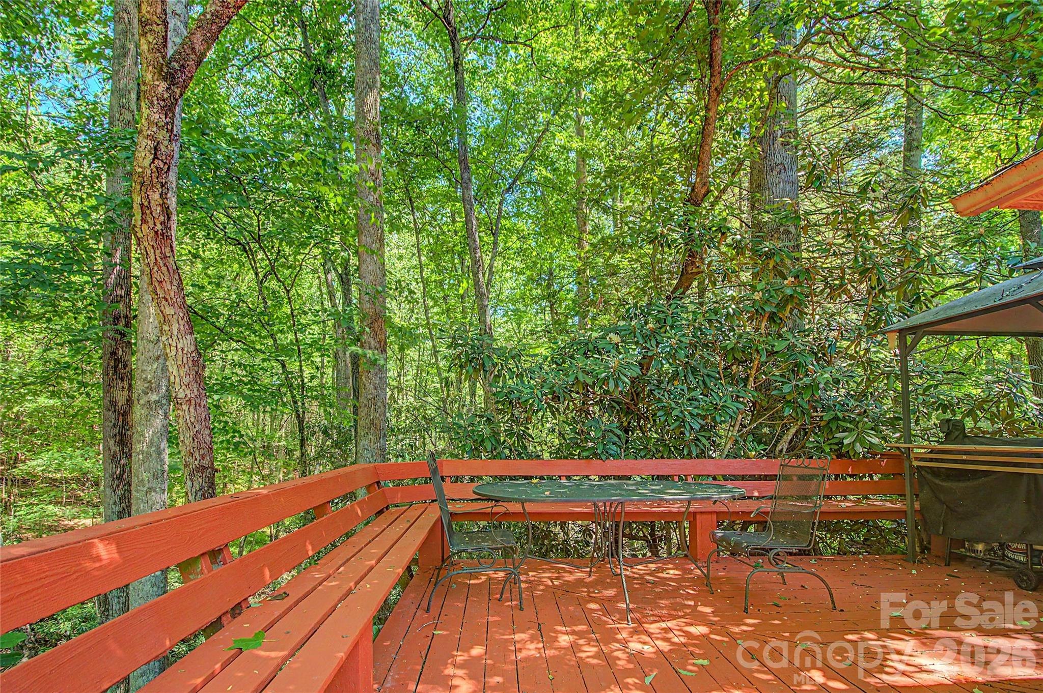 76 Winsome Trail — Hendersonville