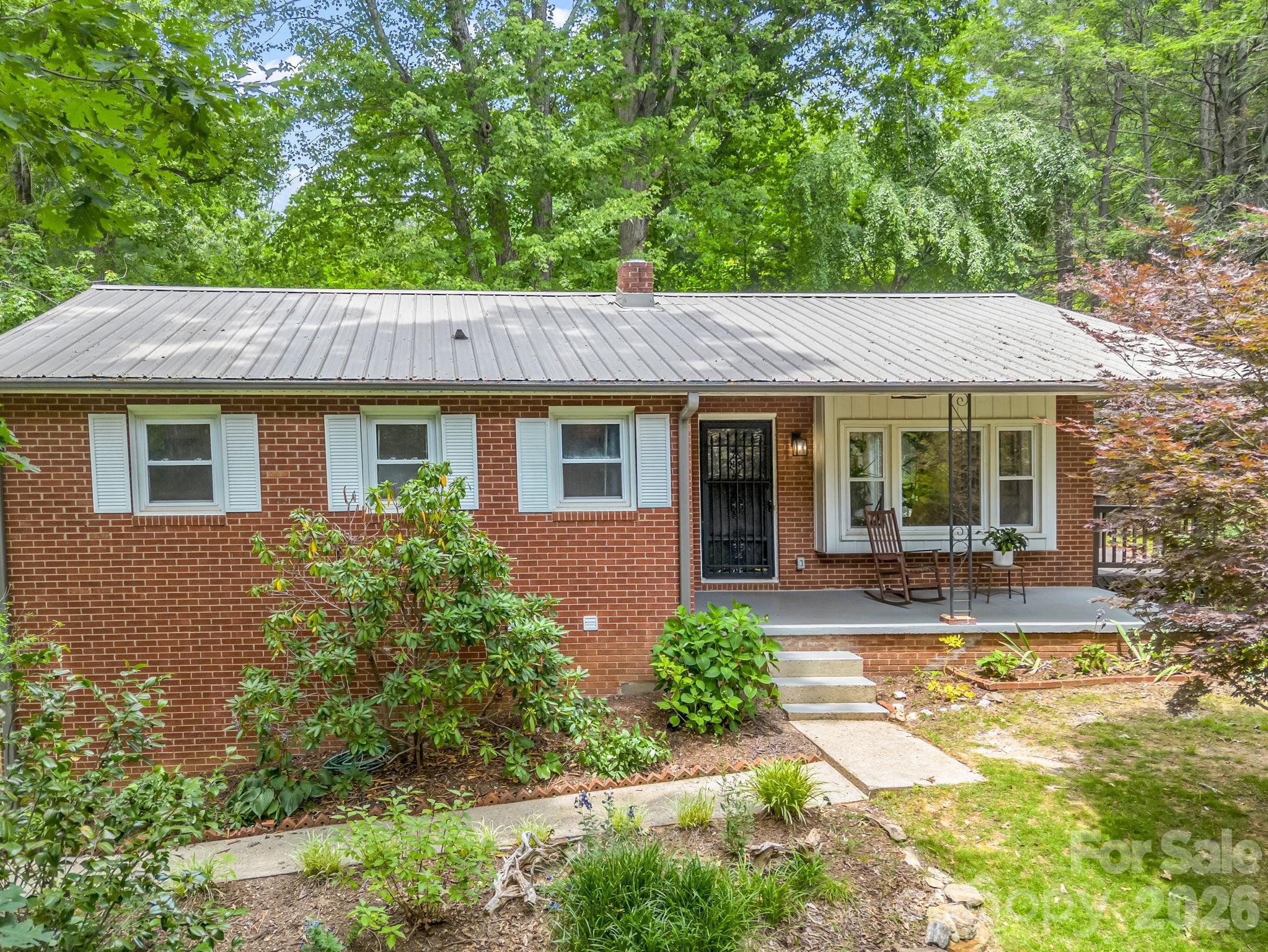 14 Penelope Street — Black Mountain