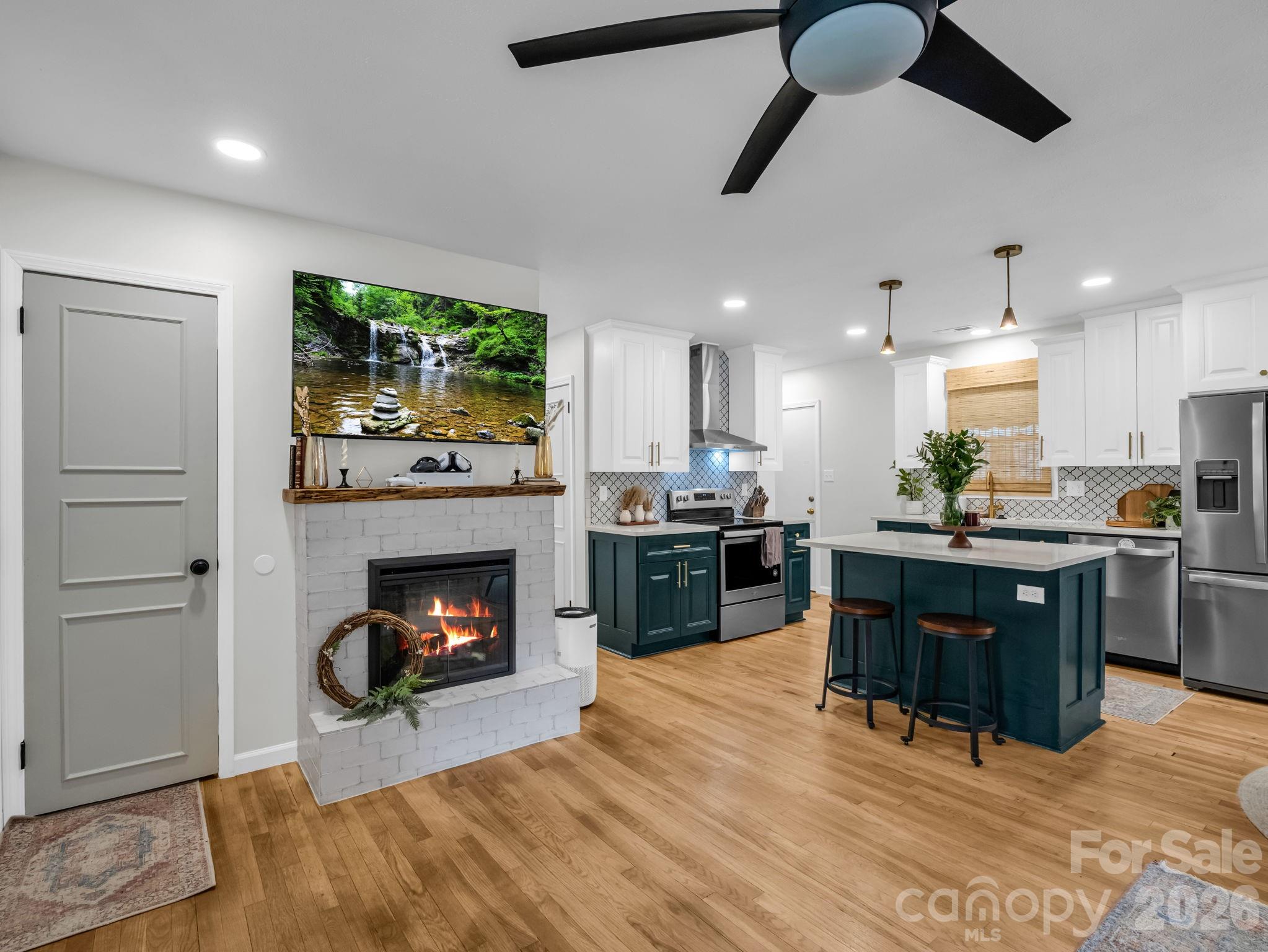 14 Penelope Street — Black Mountain