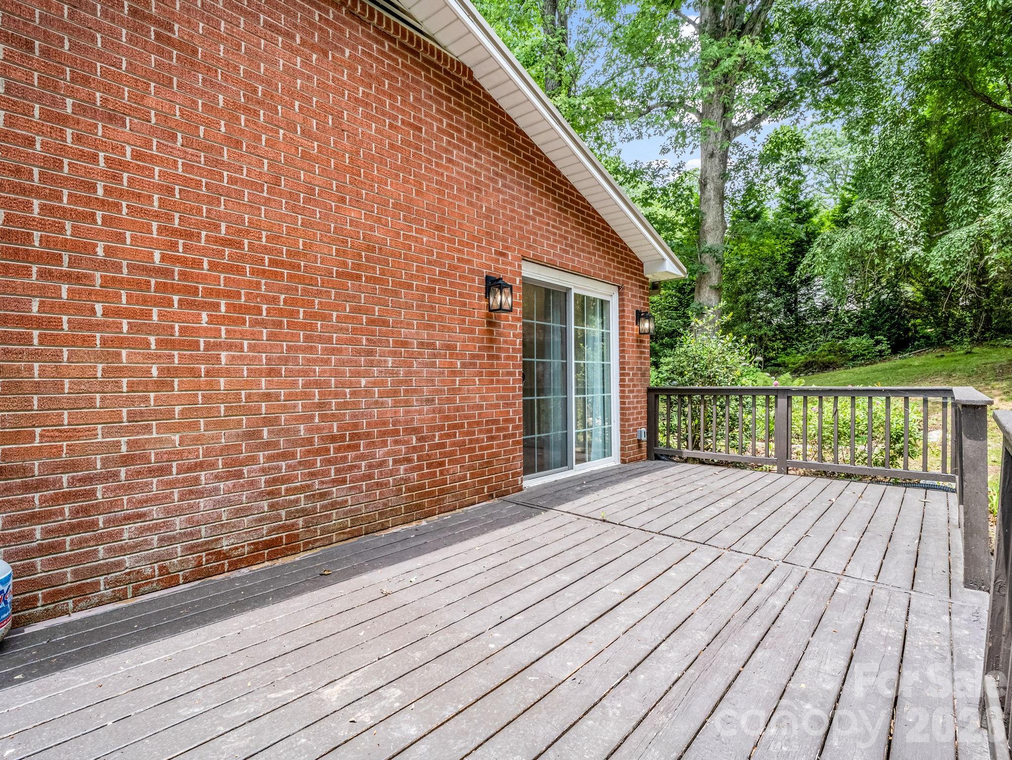 14 Penelope Street — Black Mountain