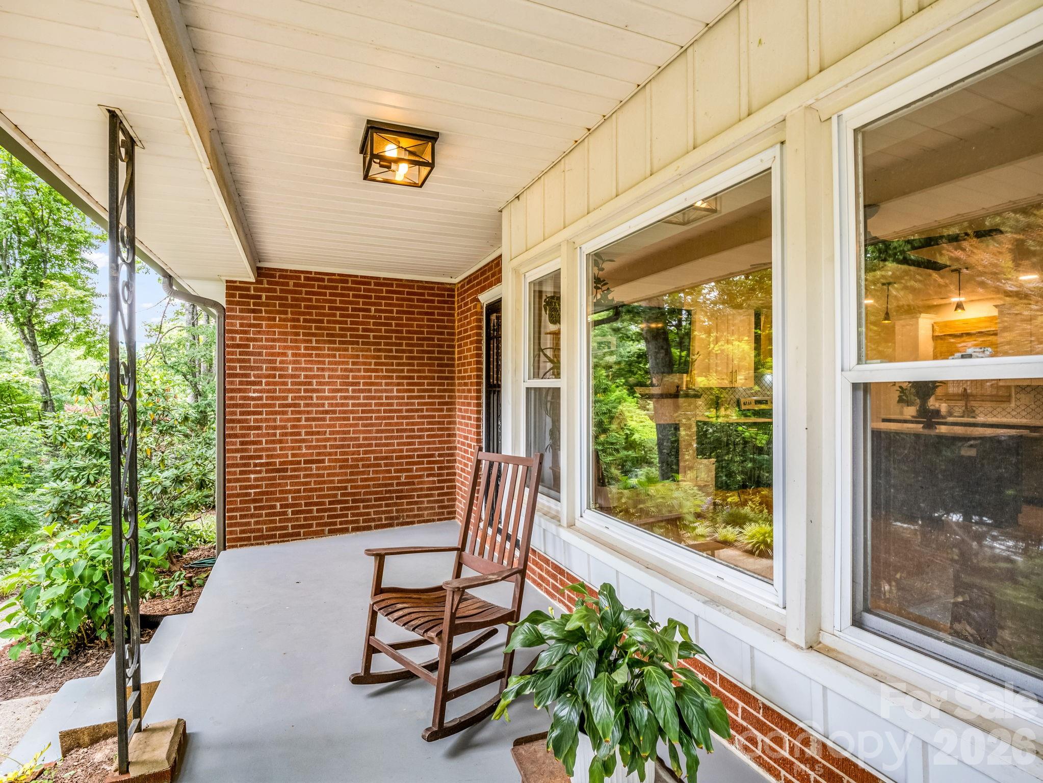 14 Penelope Street — Black Mountain