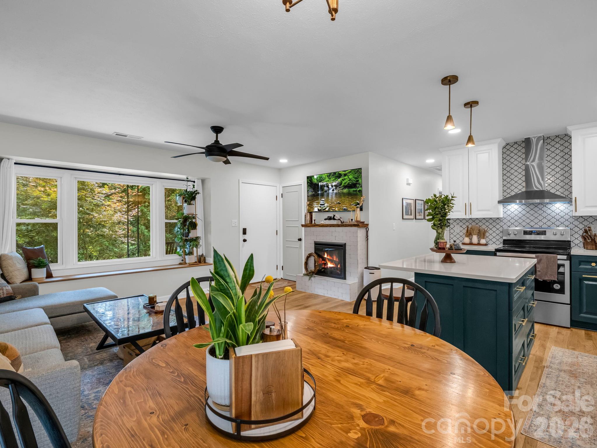 14 Penelope Street — Black Mountain