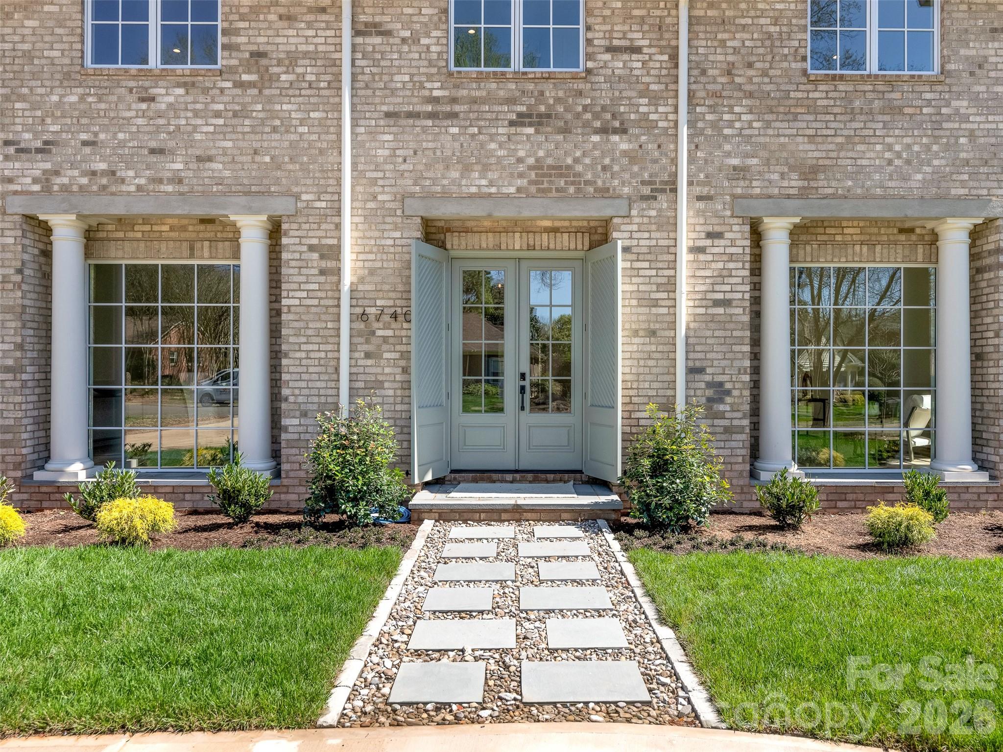 6740 Newhall Road — Charlotte