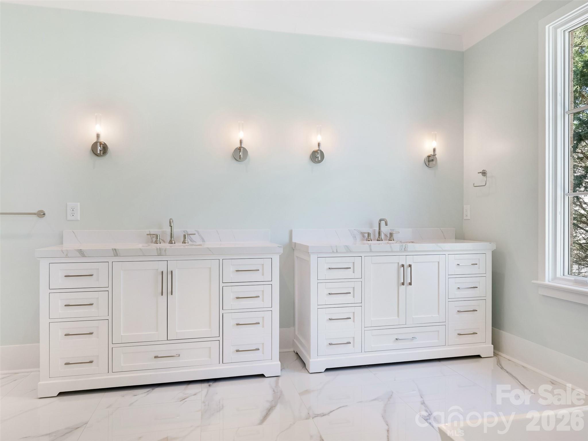 6740 Newhall Road — Charlotte
