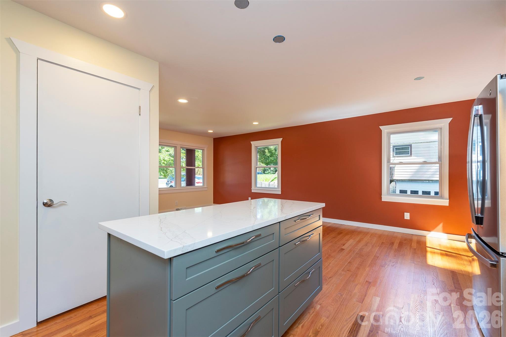 32 Harnett Street — Asheville