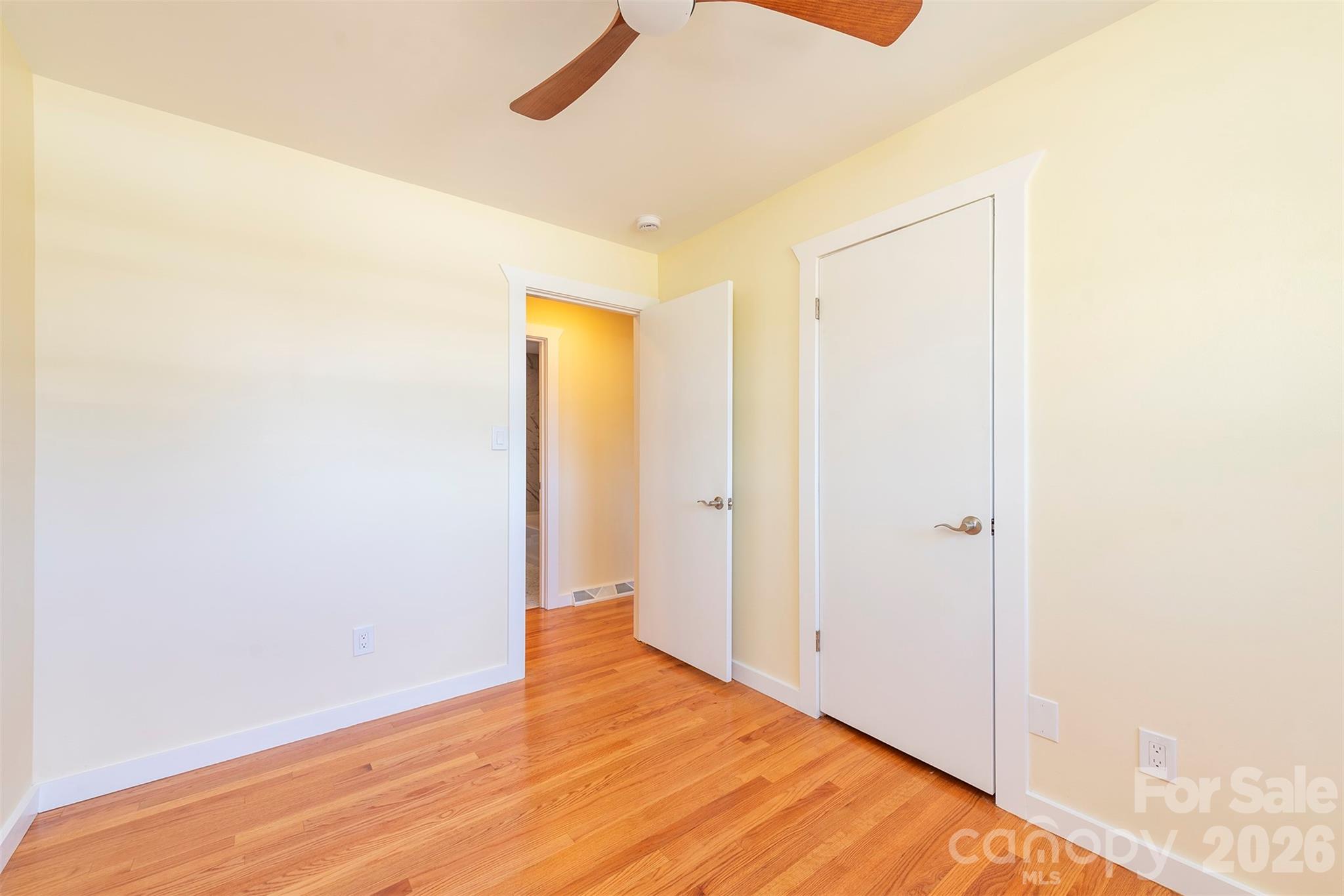 32 Harnett Street — Asheville