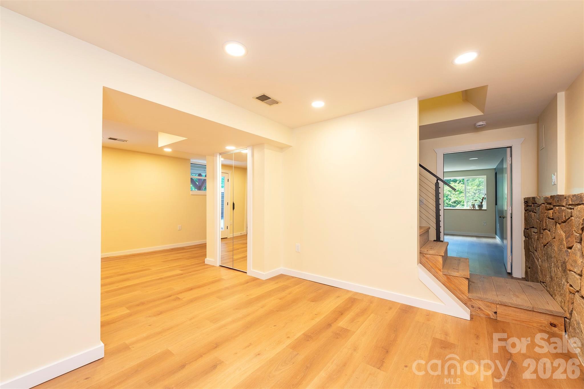 32 Harnett Street — Asheville